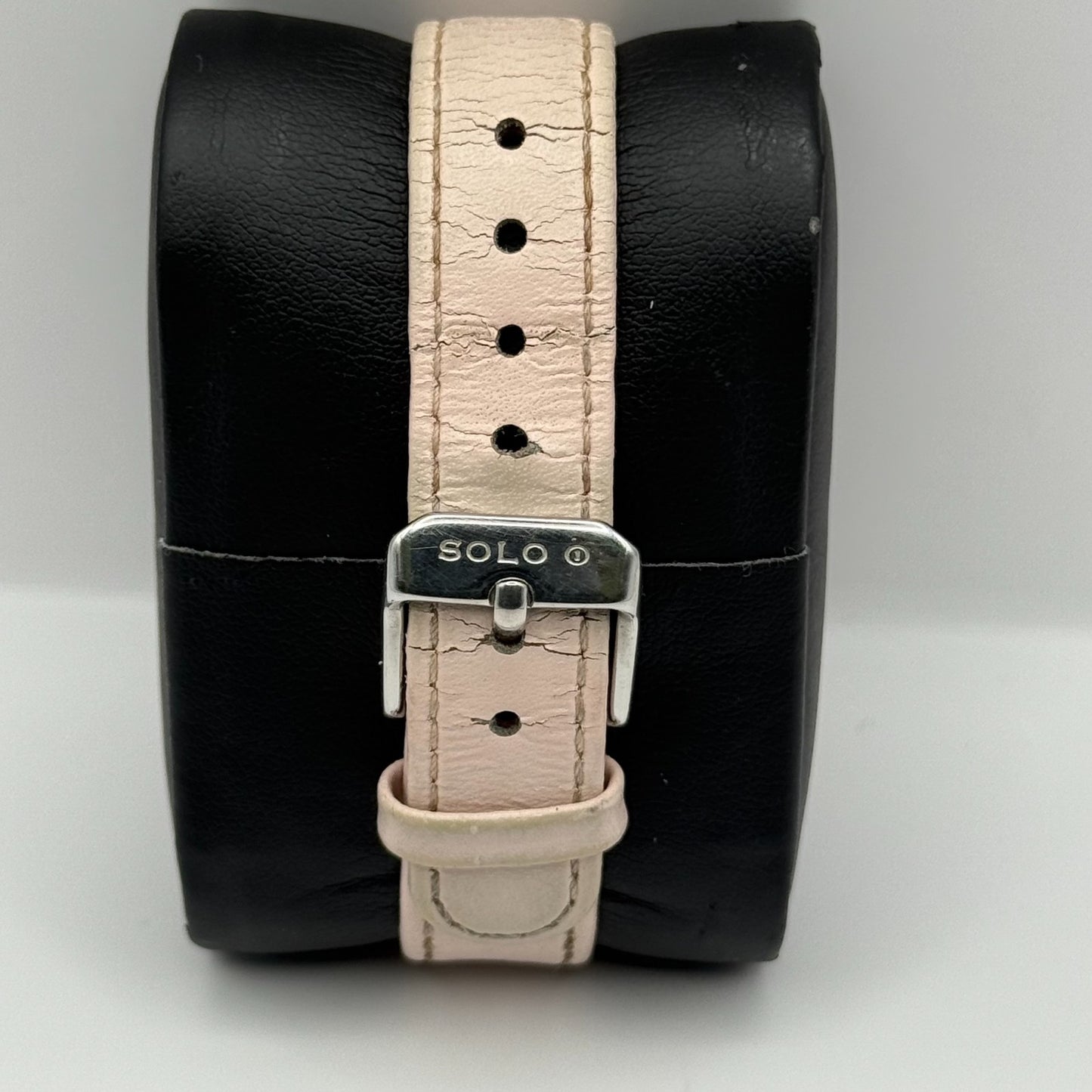 Solo Ladies Quartz Watch MOP Dial Crystal Accents Leather Strap Working 33mm