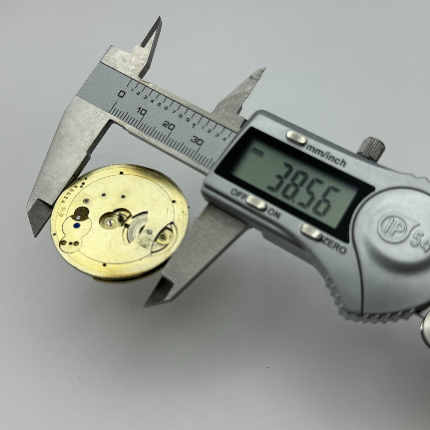 38.5mm Antique Unidentified Key Wound Pocket Watch Movement PARTS SPARES REPAIRS