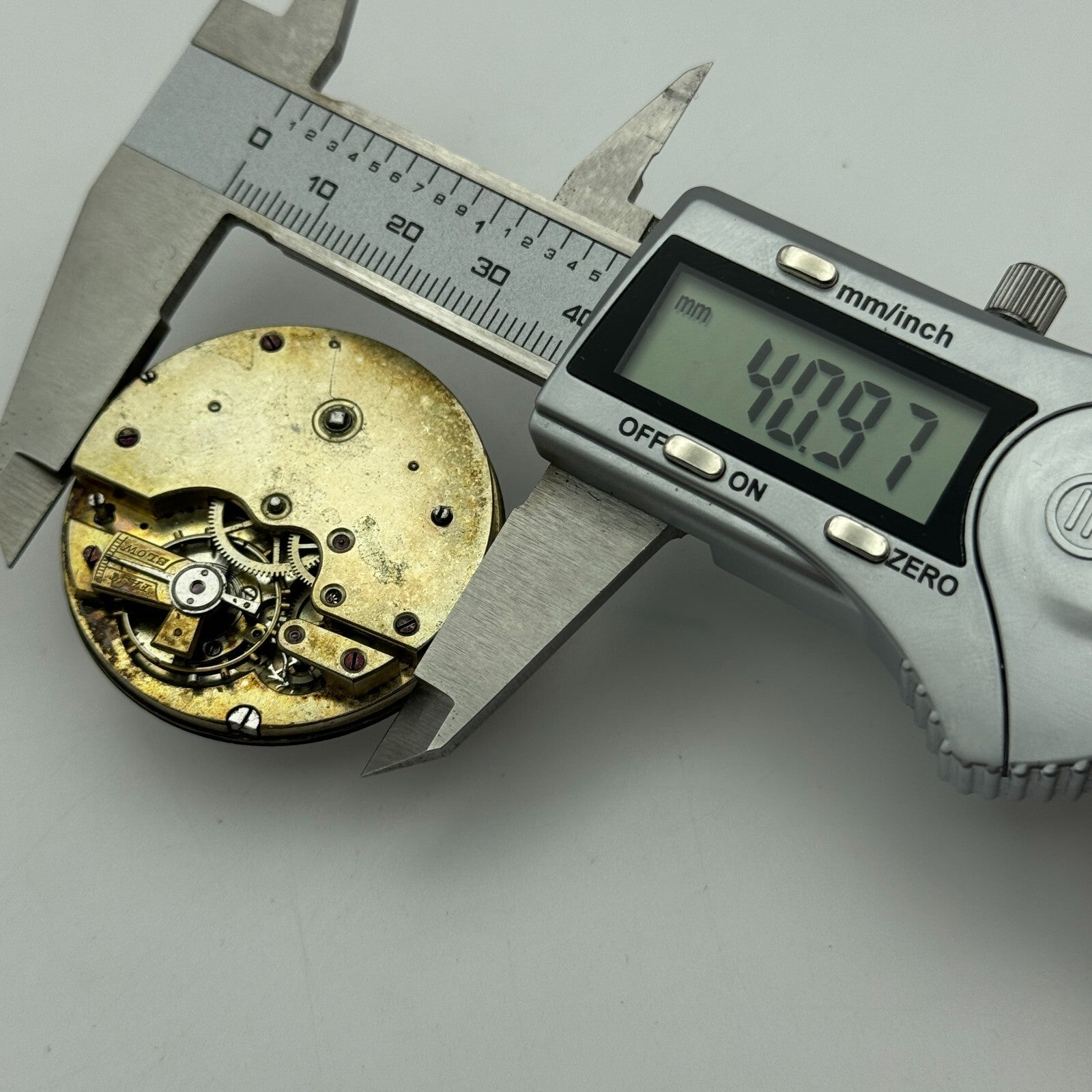 42.7mm Unidentified Antique Key Wound Pocket Watch Movement PARTS SPARES REPAIRS