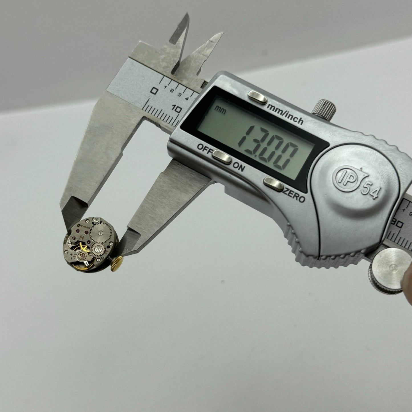 13mm Running Hamilton Cal 88 Ladies Manual Wind Swiss Watch Movement PARTS