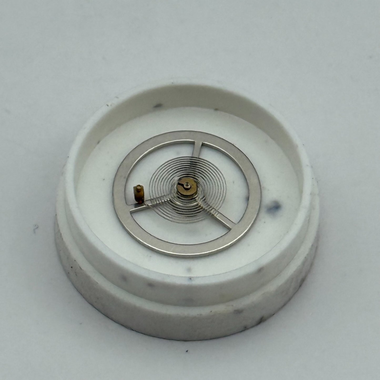 Brac 500 Balance Wheel Complete And Spring  696 Watch Movement Parts NOS