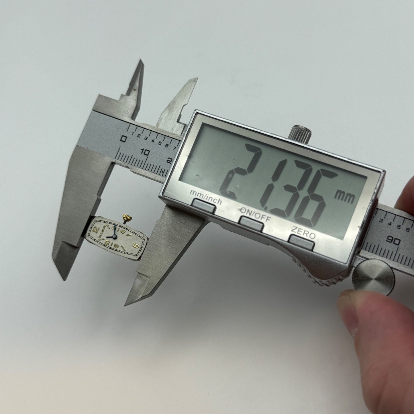 9mm  Vintage Bulova Ladies Baguette Tank Nicolet Swiss Watch Movement FOR PARTS