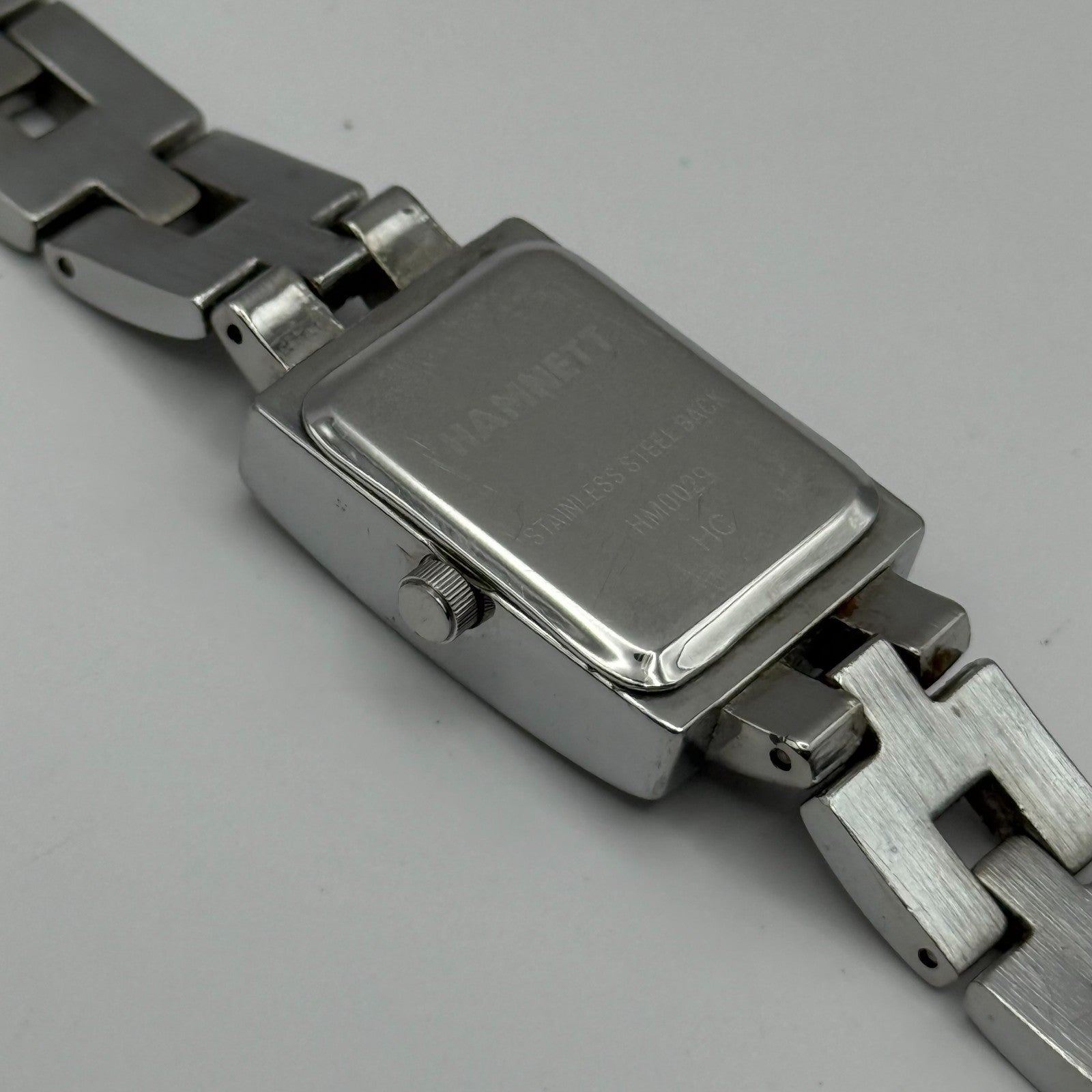 Hamnett Ladies Quartz Watch Butterfly Dial Silver Tone Bracelet Working 19mm