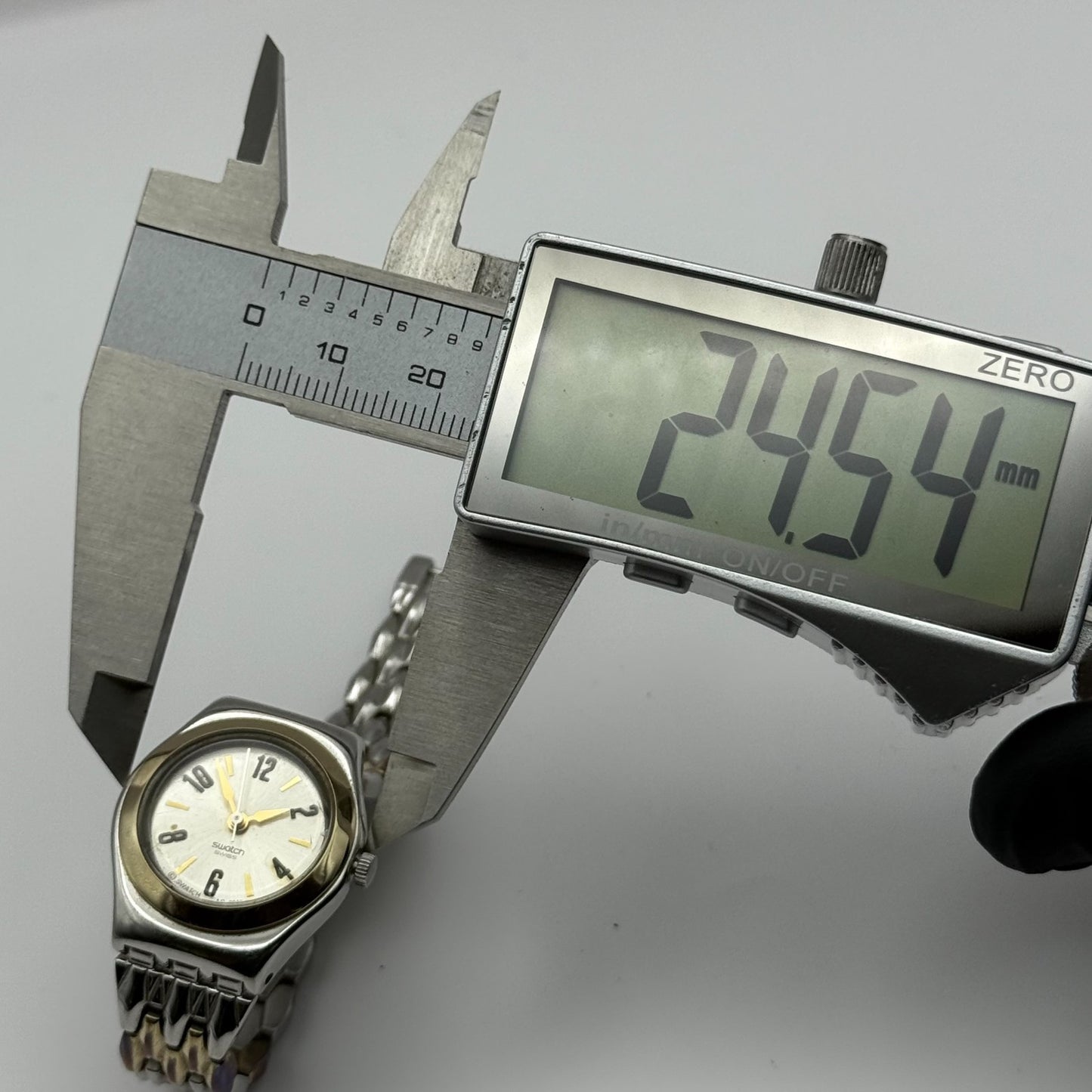 2007 Swatch Irony Ladies Quartz Watch Two-Tone Bracelet Swiss 24mm PARTS REPAIR