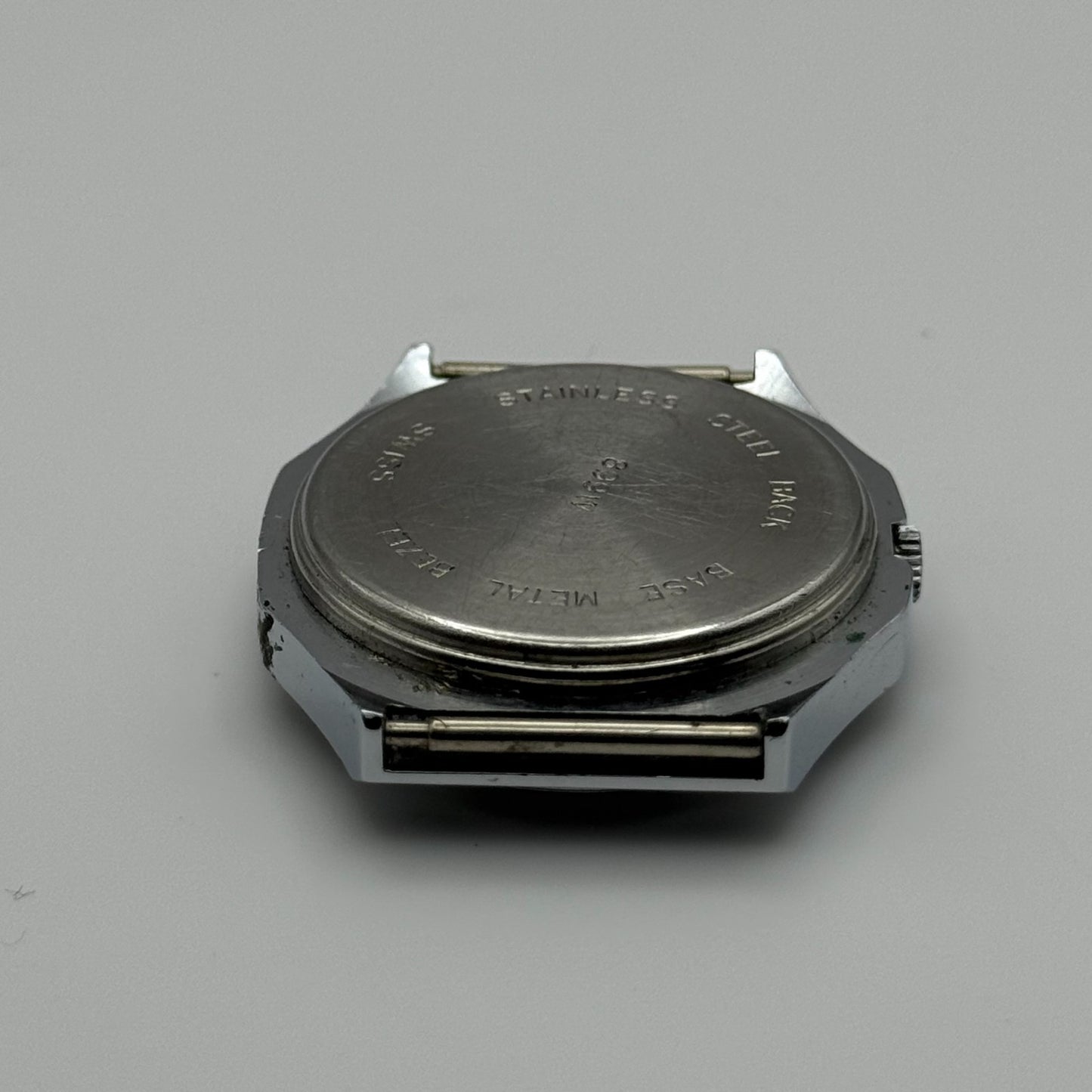 EB 870.111 Quartz Watch Nicole Paris Date Dial Swiss 33mm UNTESTED PARTS REPAIR