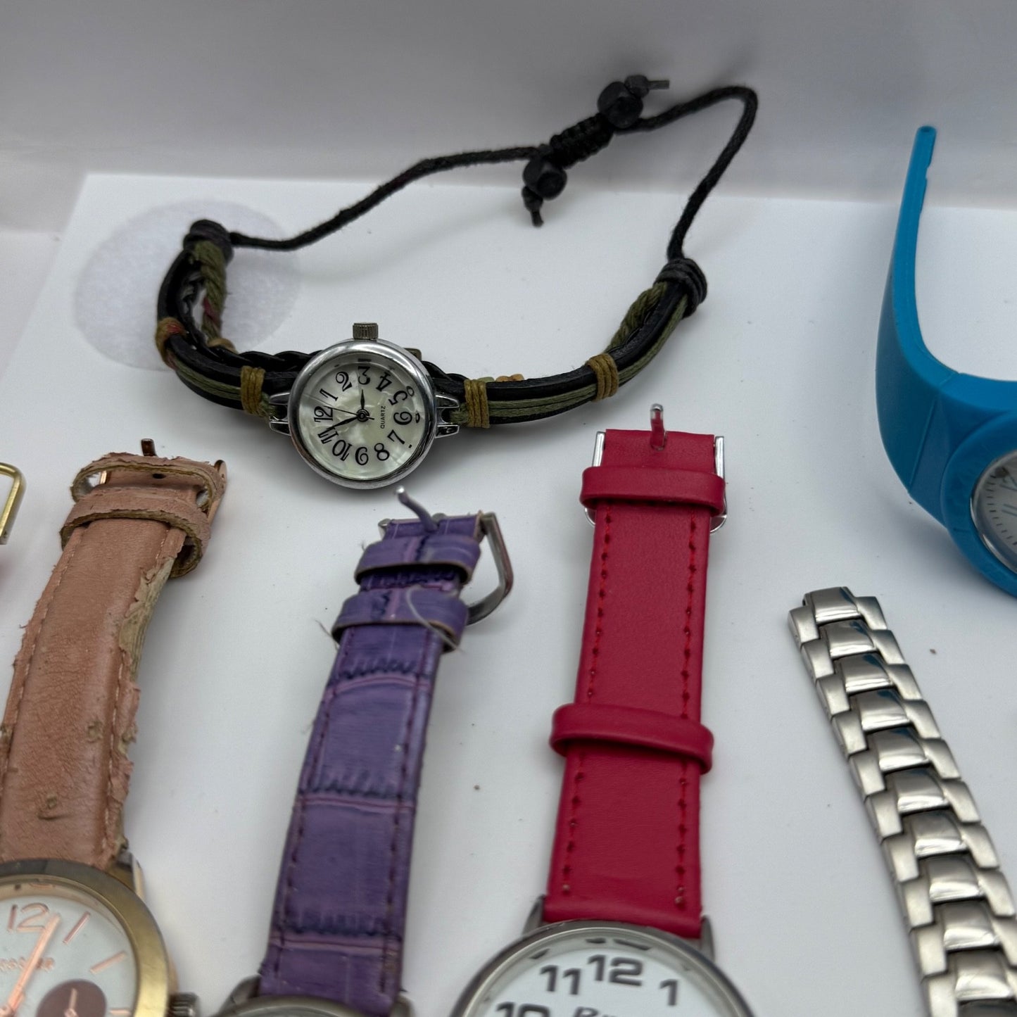 Bundle Of 16 Quartz Watches Modern / Vintage Untested Parts / Repair / Crafts