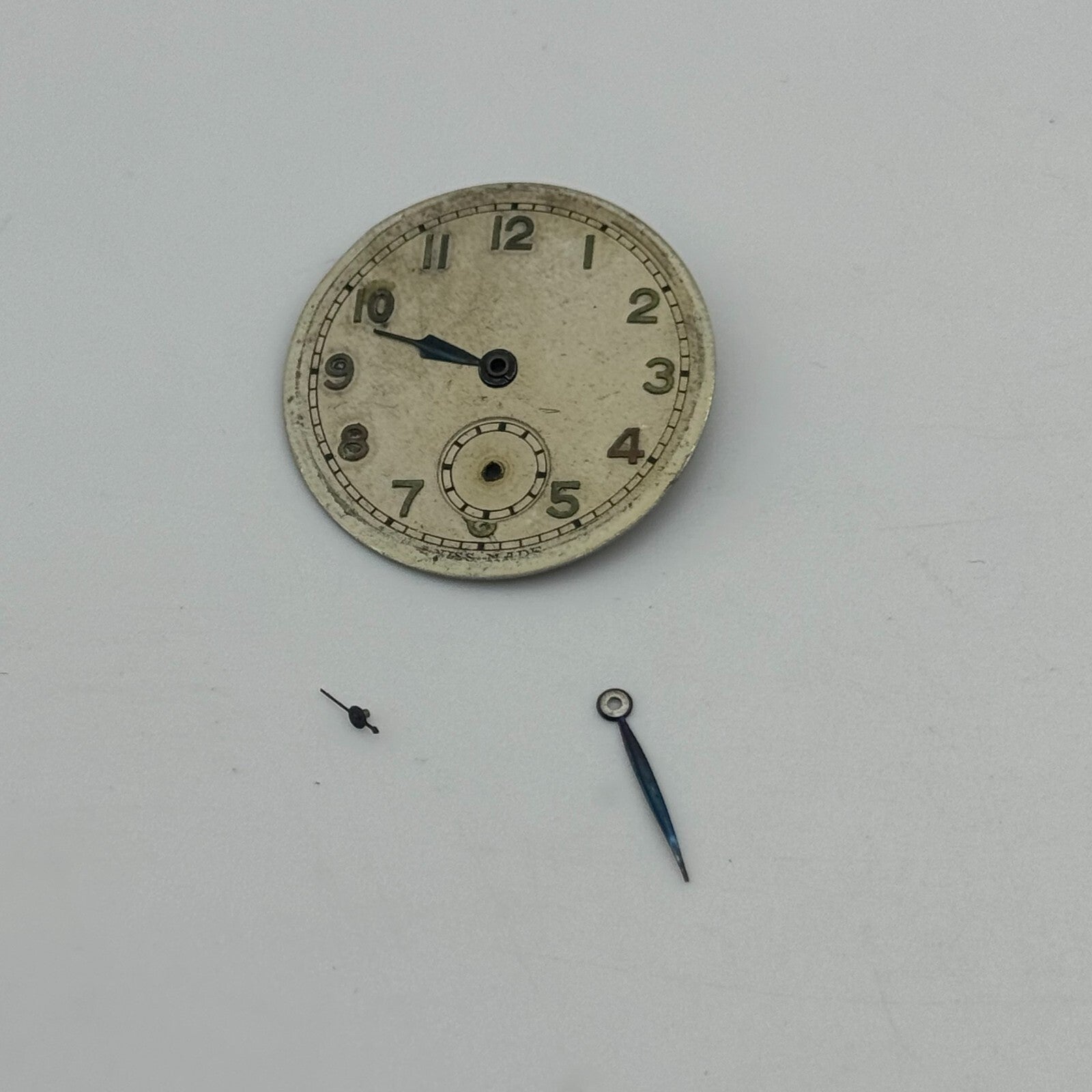 23.6mm Arogno A 150 Manual Wind 15 Jewels Vintage Swiss Watch Movement PARTS