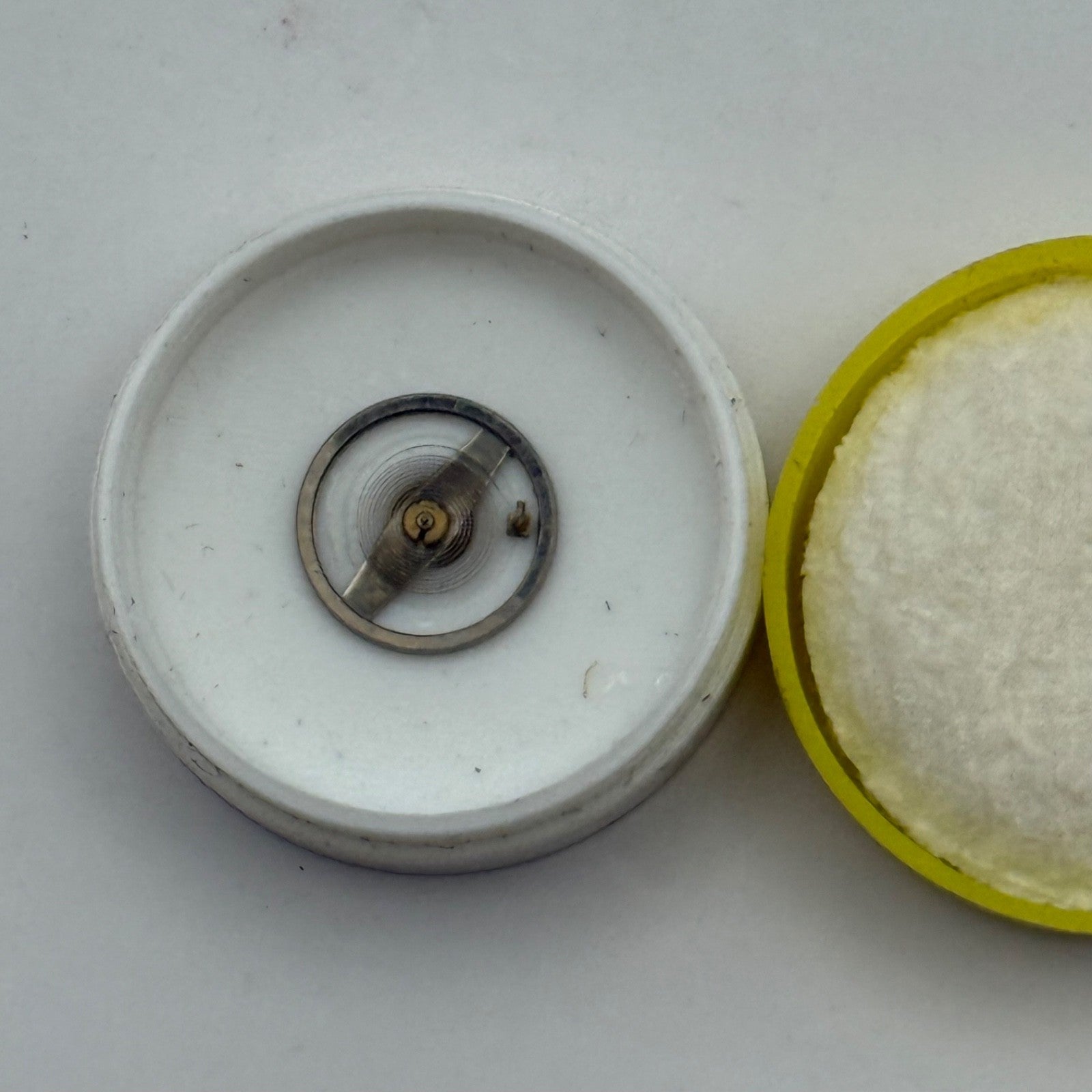 BRAC 2021, 2051 Balance Wheel Complete And Spring 69 M Watch Movement Parts NOS