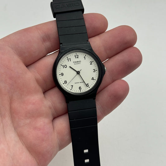 35mm Working Casio MQ-24 1330 Quartz Rubber Strap Watch New Battery 9 Inches