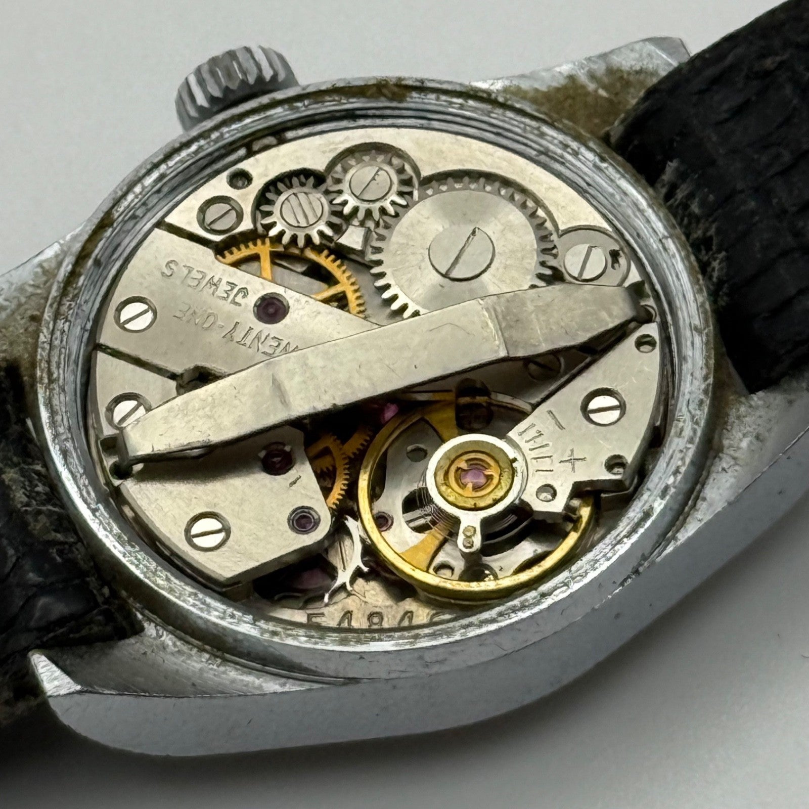 23mm Vintage Velma 17 Rubis Shockproof 21 Jewels Manual Wind Watch PARTS REPAIR