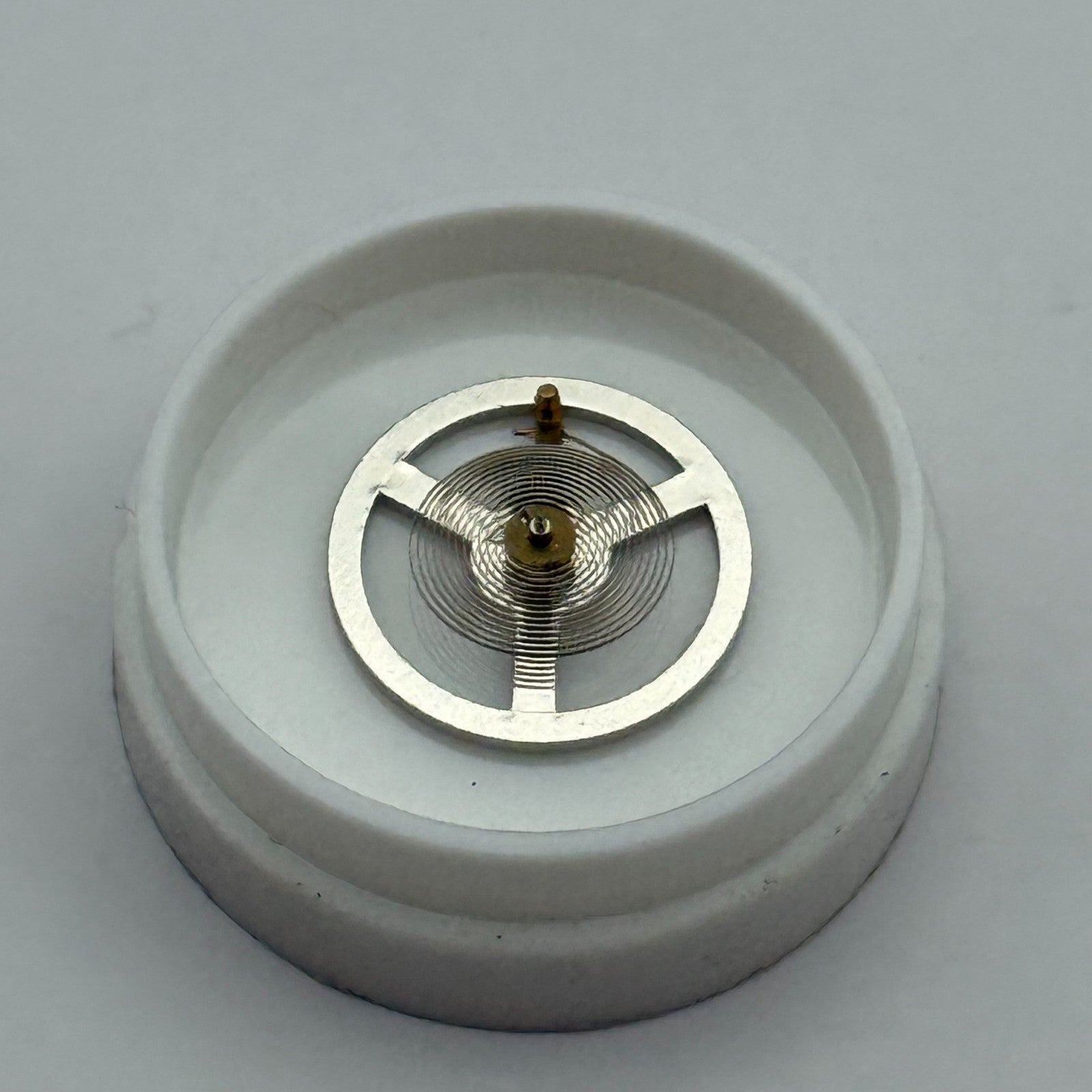 LSH 1262 Balance Wheel Complete And Spring  12’’’  1855 Watch Movement Parts 