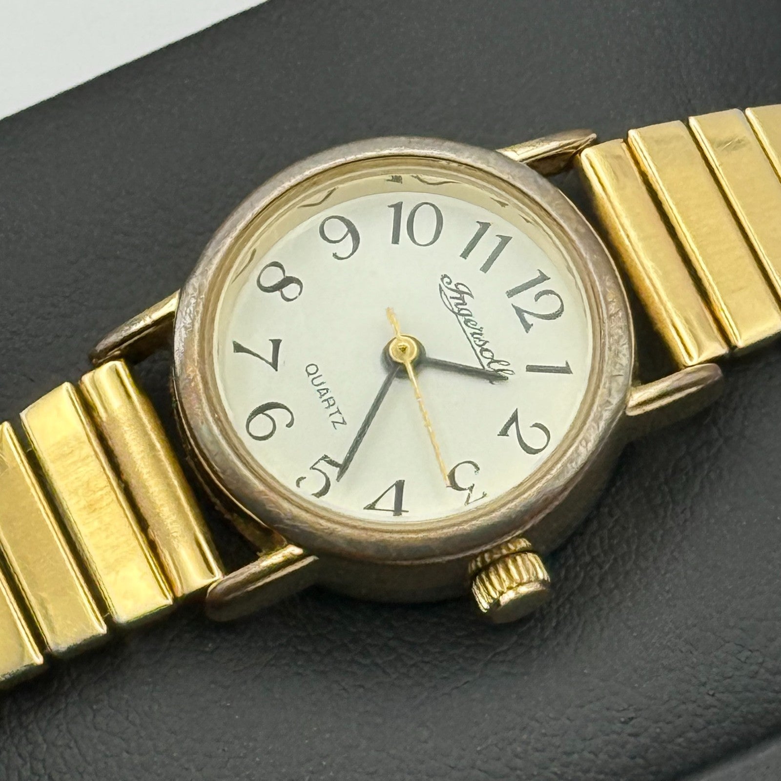 Ingersoll Ladies Quartz Watch White Dial Gold Tone Stretch Band Working 21mm