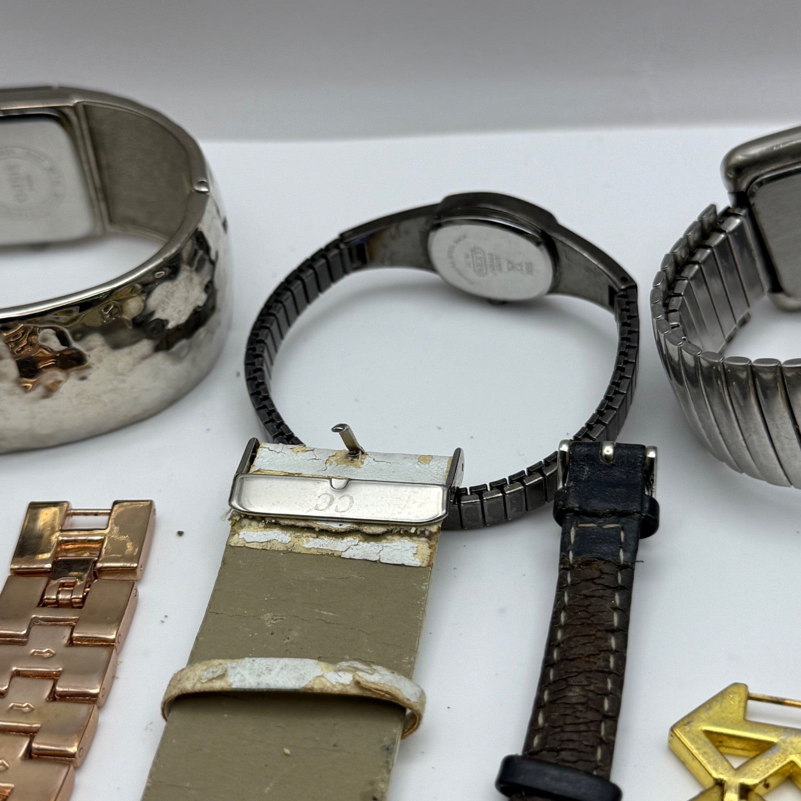 Bundle Of 16 Quartz Watches Job Lot Modern / Vintage Untested Parts / Repair