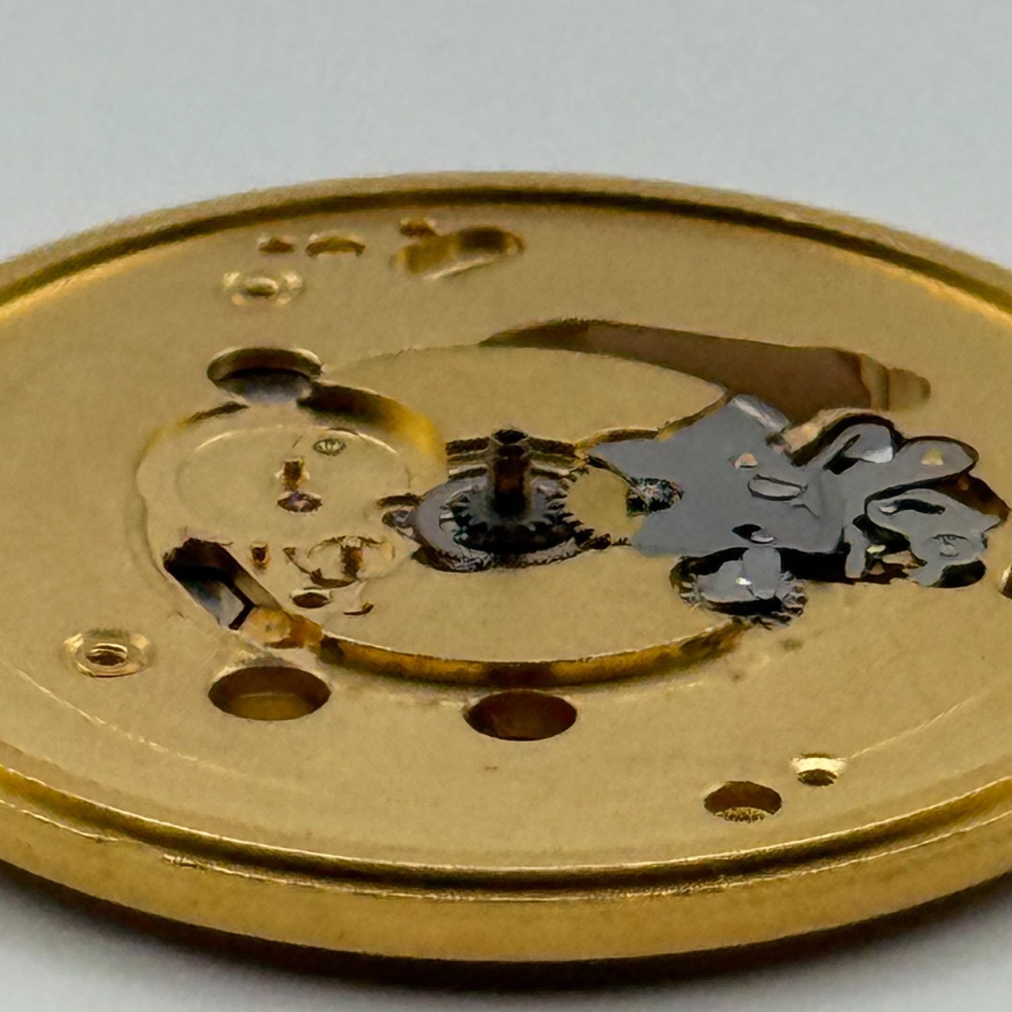 ETA 955.112 Quartz Watch Movement 7 Jewels Swiss Vintage Parts Repair 26.1mm