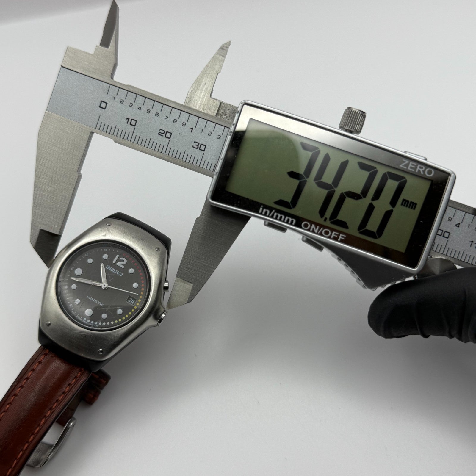 Seiko Kinetic Arctura Quartz Watch 3M22-0D40 Date Dial Japan 34mm PARTS REPAIR