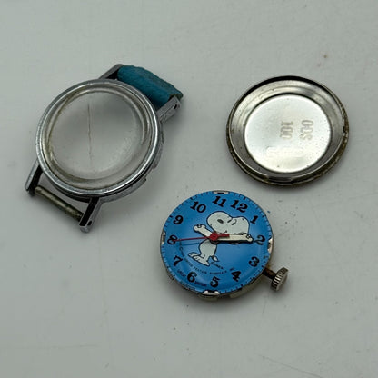 25mm Vintage Blue Timex Snoopy 1958 United Feature Syndicate INC Watch FOR PARTS