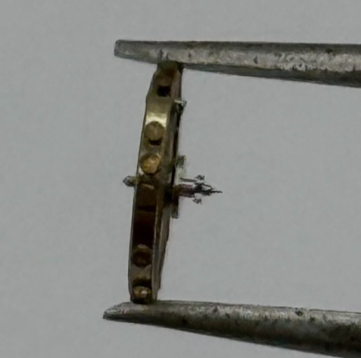 AS 976 1012 Balance Wheel Complete And Spring  29 M Watch Movement Parts NOS