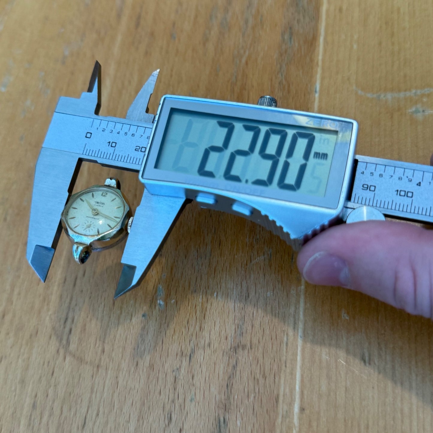 22mm Vintage Smiths Shockproof Cal 200 Sub Second Manual Wind Watch PARTS REPAIR