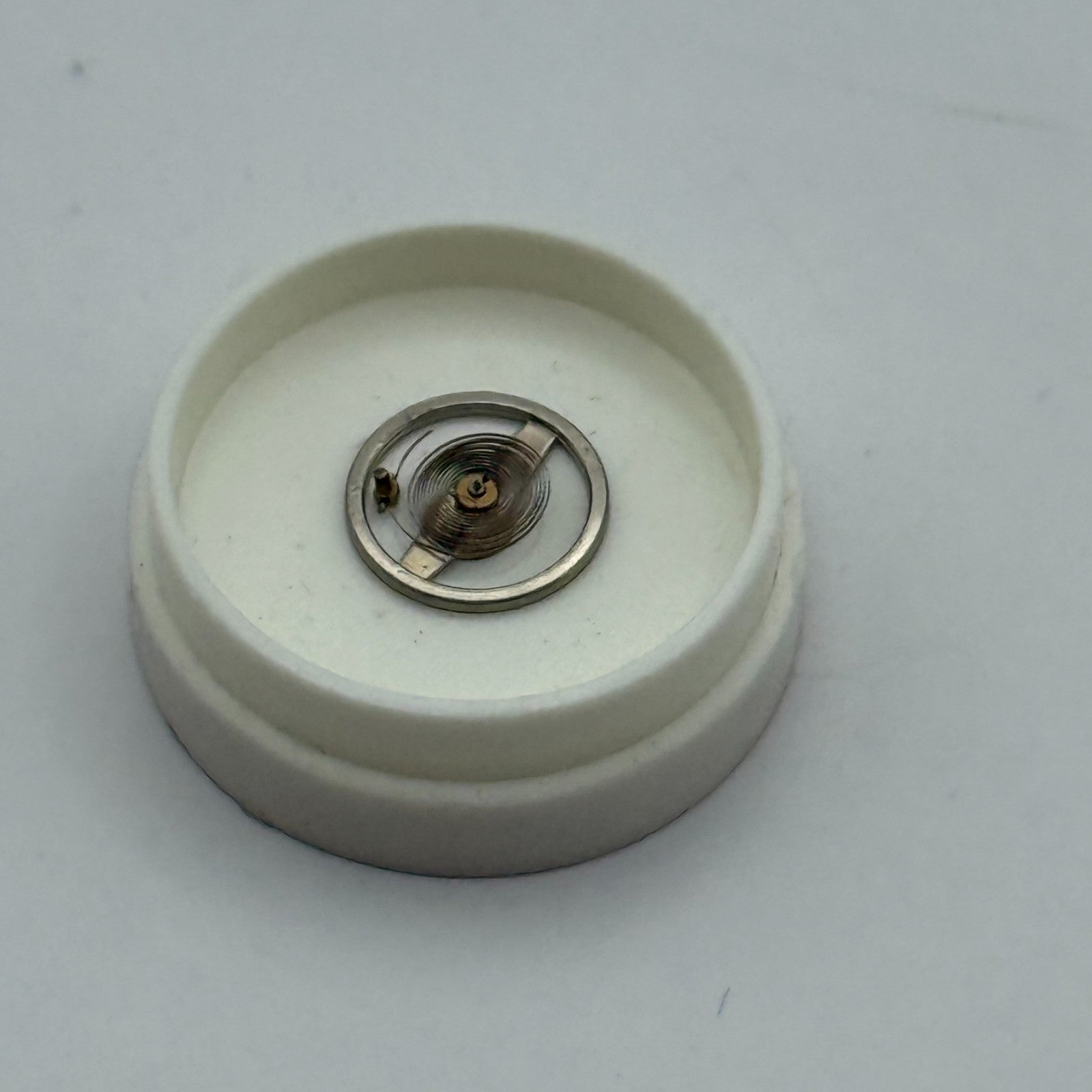 Brac 2051 Balance Wheel Complete And Spring 5 1/2’’’ 60 M Watch Movement Parts