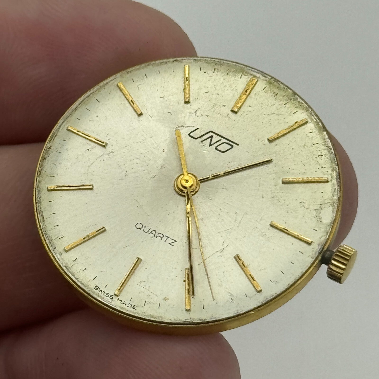 31.1mm Men’s Uno Harley Ronda 3873 Quartz Watch Movement Vintage PARTS SPARES