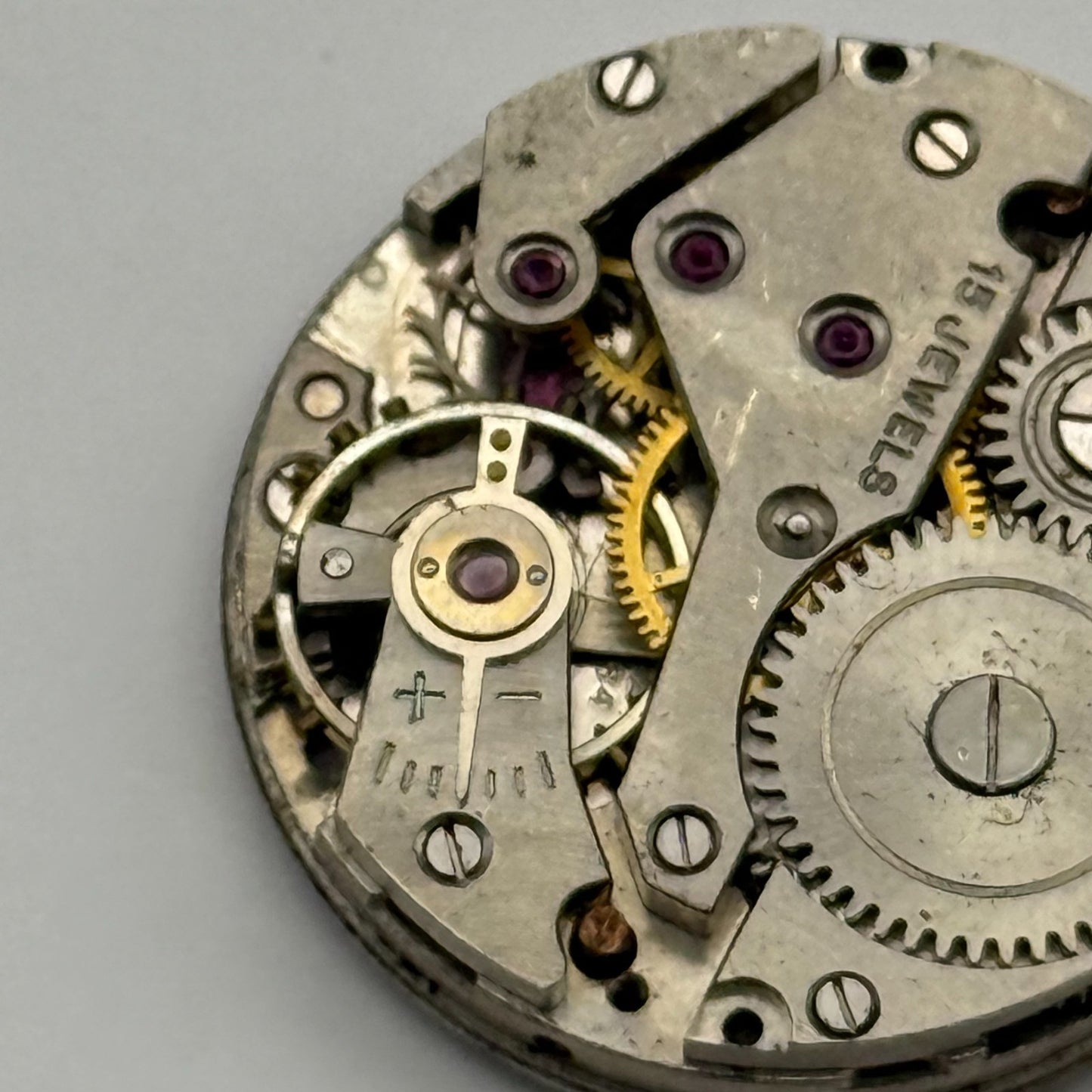 AS 984 Watch Movement Avia Manual Wind Vintage Swiss 15 Jewels Parts 23.4mm