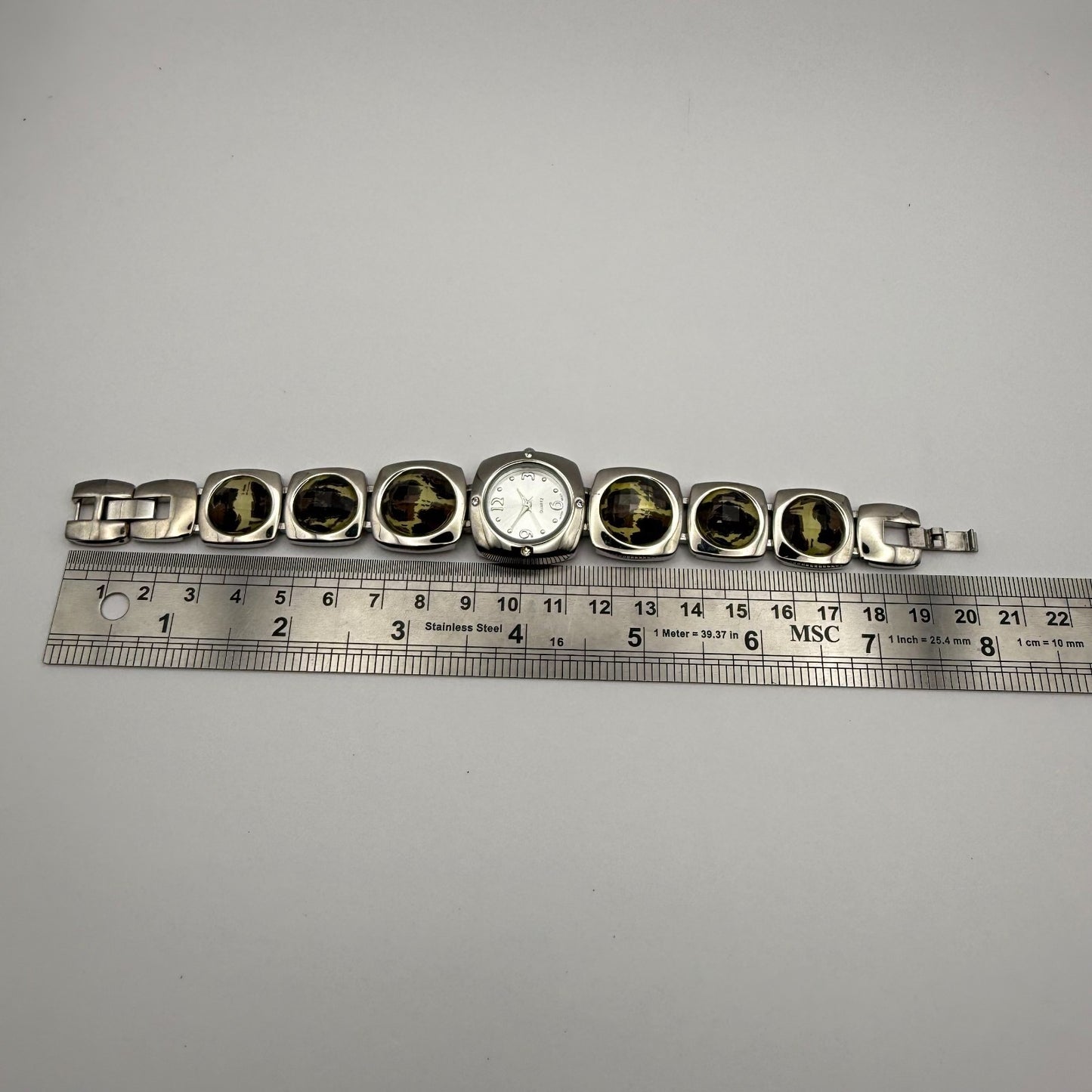 Avon Ladies Quartz Watch Silver Dial Squared Shape Bracelet Japan Working 25mm