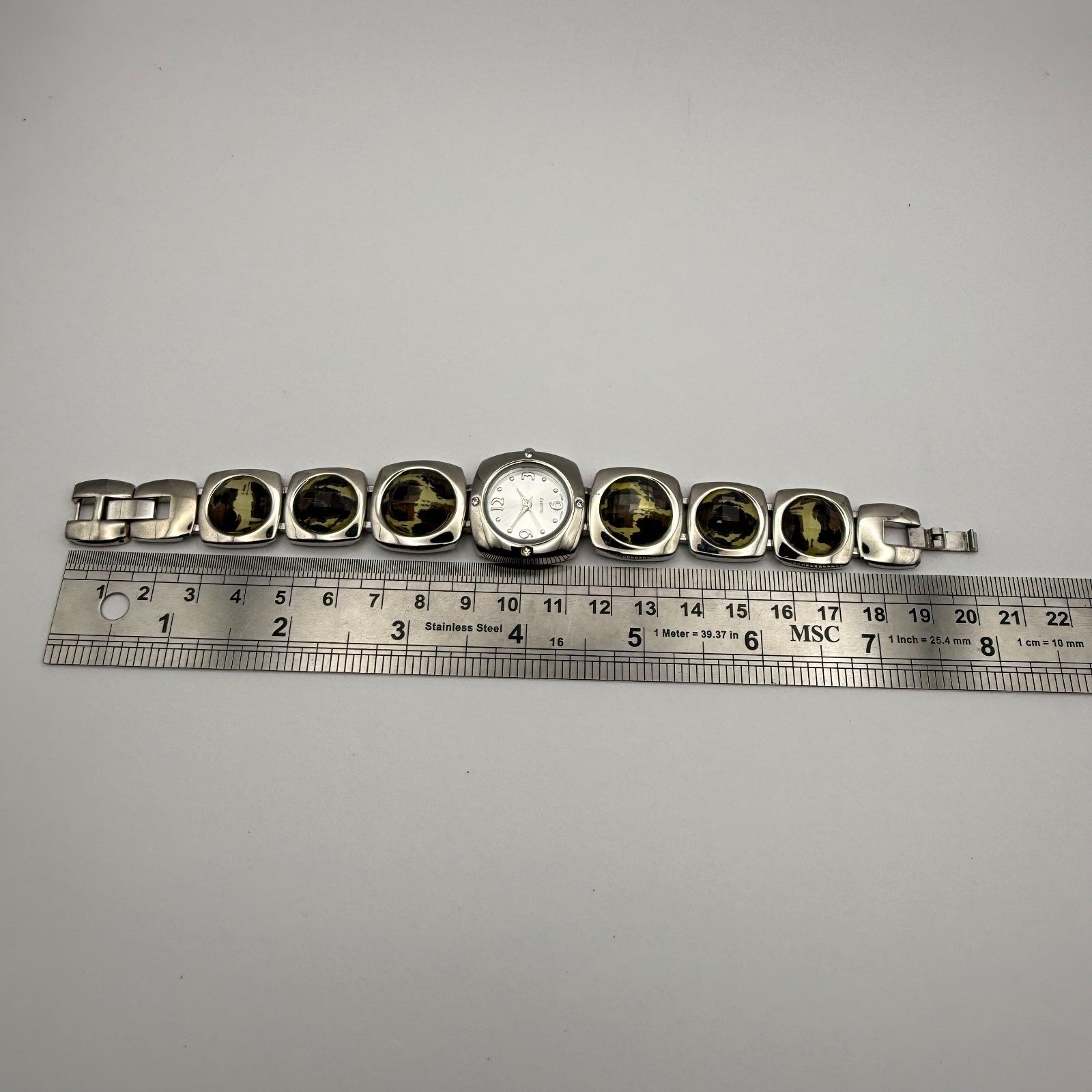 Avon Ladies Quartz Watch Silver Dial Squared Shape Bracelet Japan Working 25mm