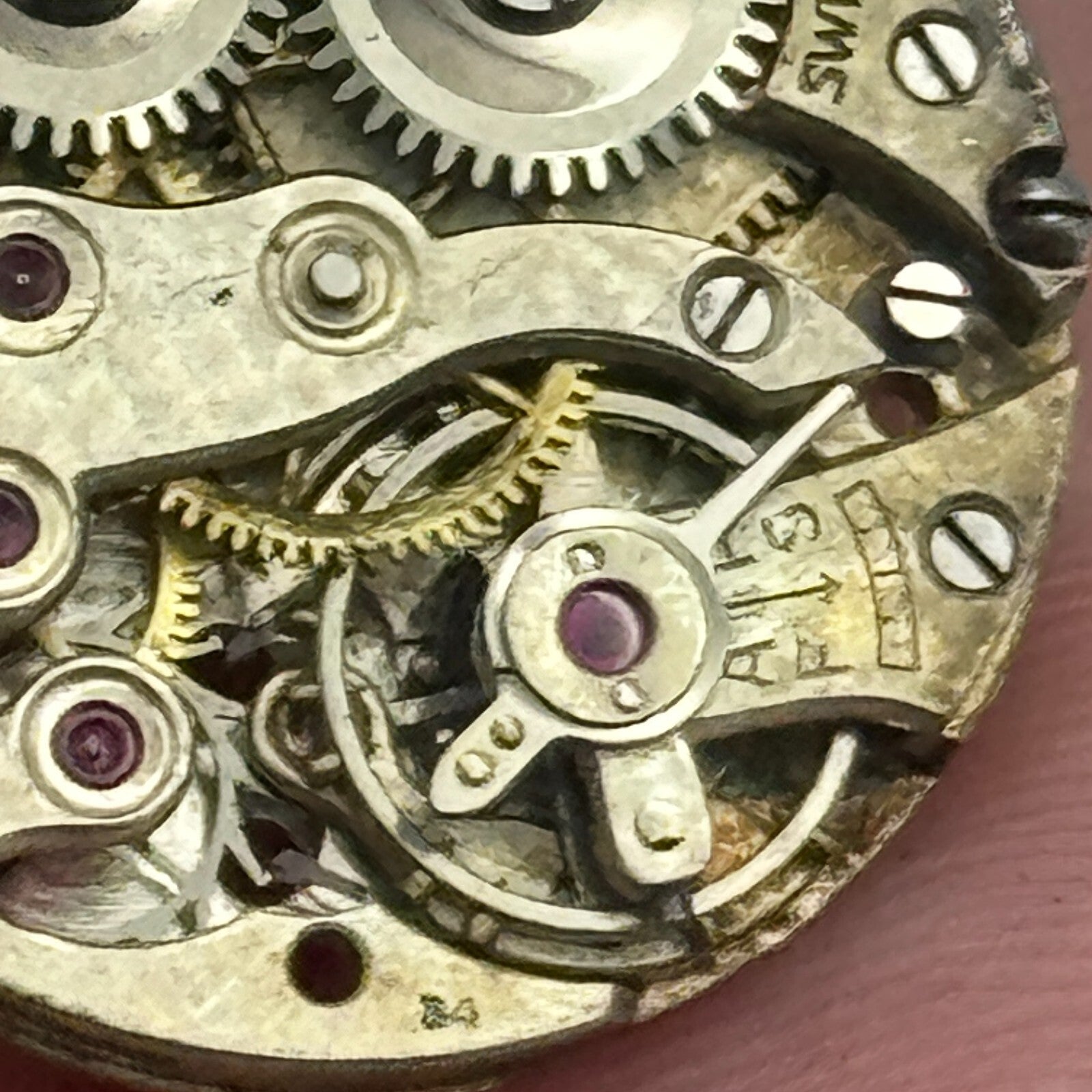 19.7mm ETA 15 Jewels Swiss Manual Wind Watch Movement Vintage PARTS SPARES