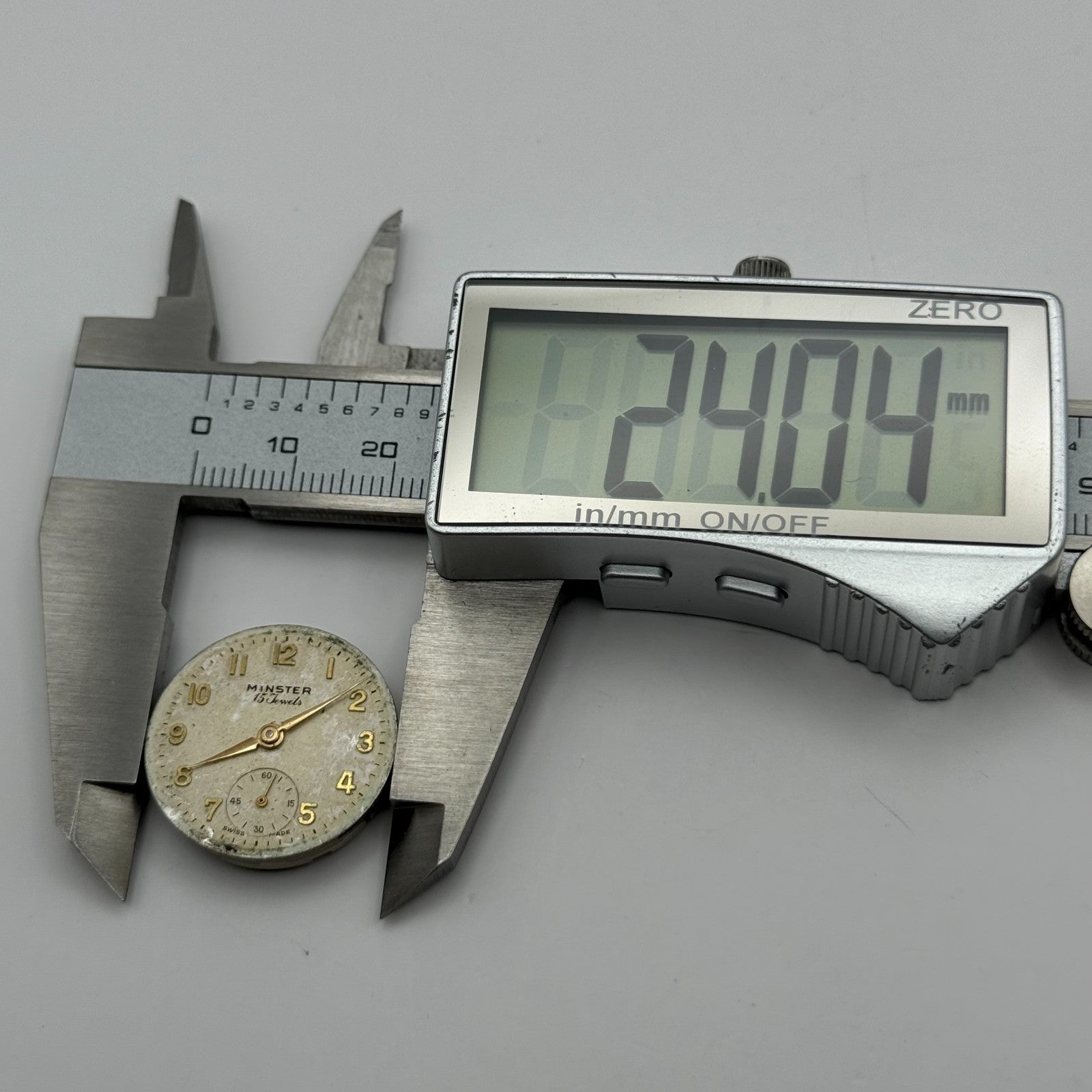 AS 1002 984 Watch Movement Minster Manual Wind Vintage Swiss Parts Repair 24mm