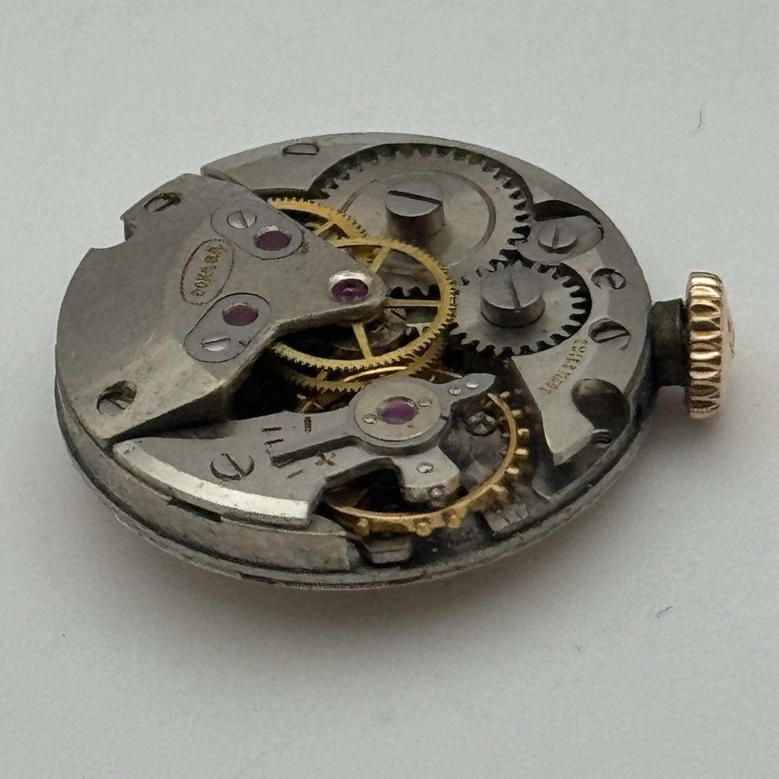 19.6mm Doxa Cal 137 8 3/4 Manual Wind Watch Movement Swiss Made Vintage PARTS