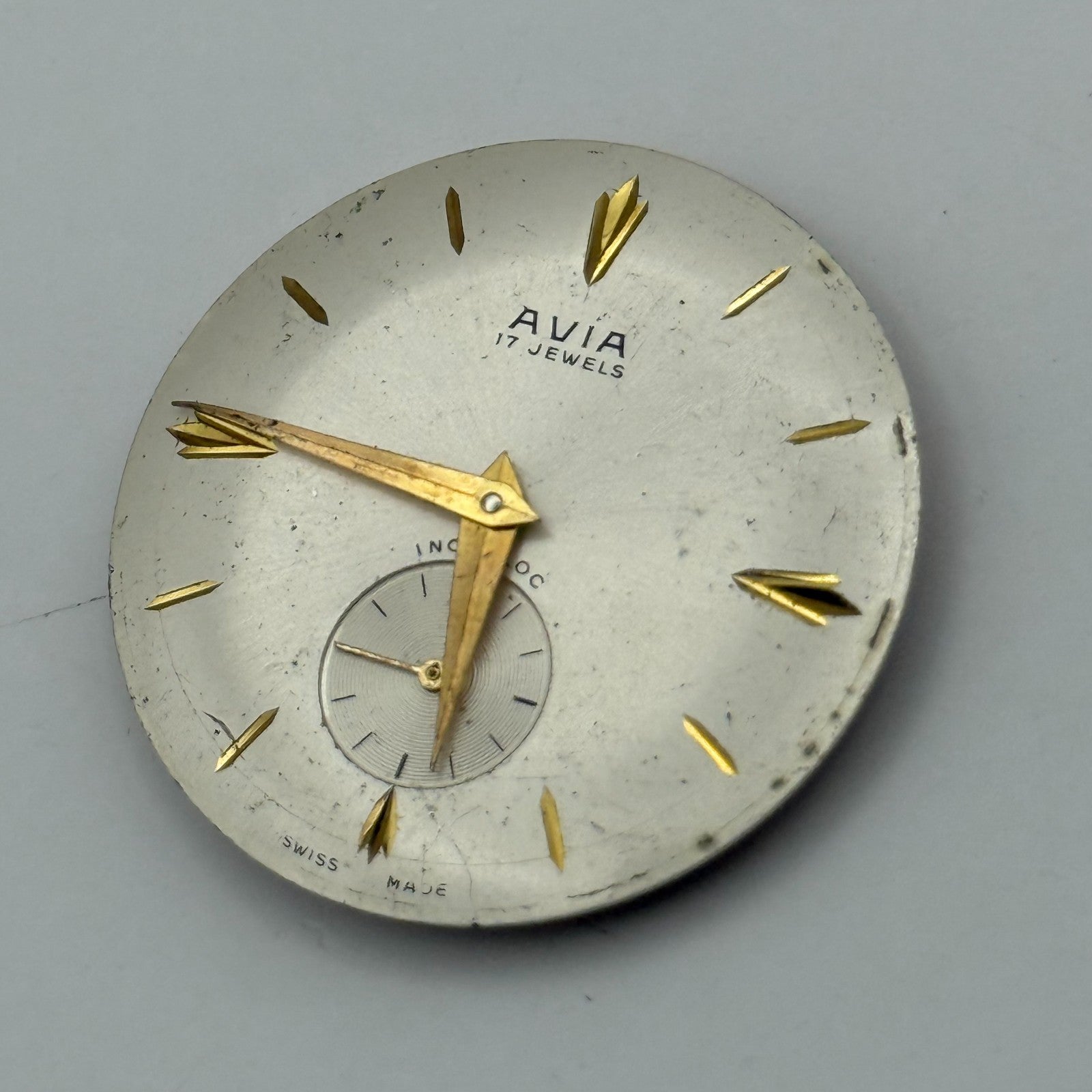 Peseux 320 Watch Movement Avia Manual Wind Vintage Swiss 17 Jewels Parts 30.4mm