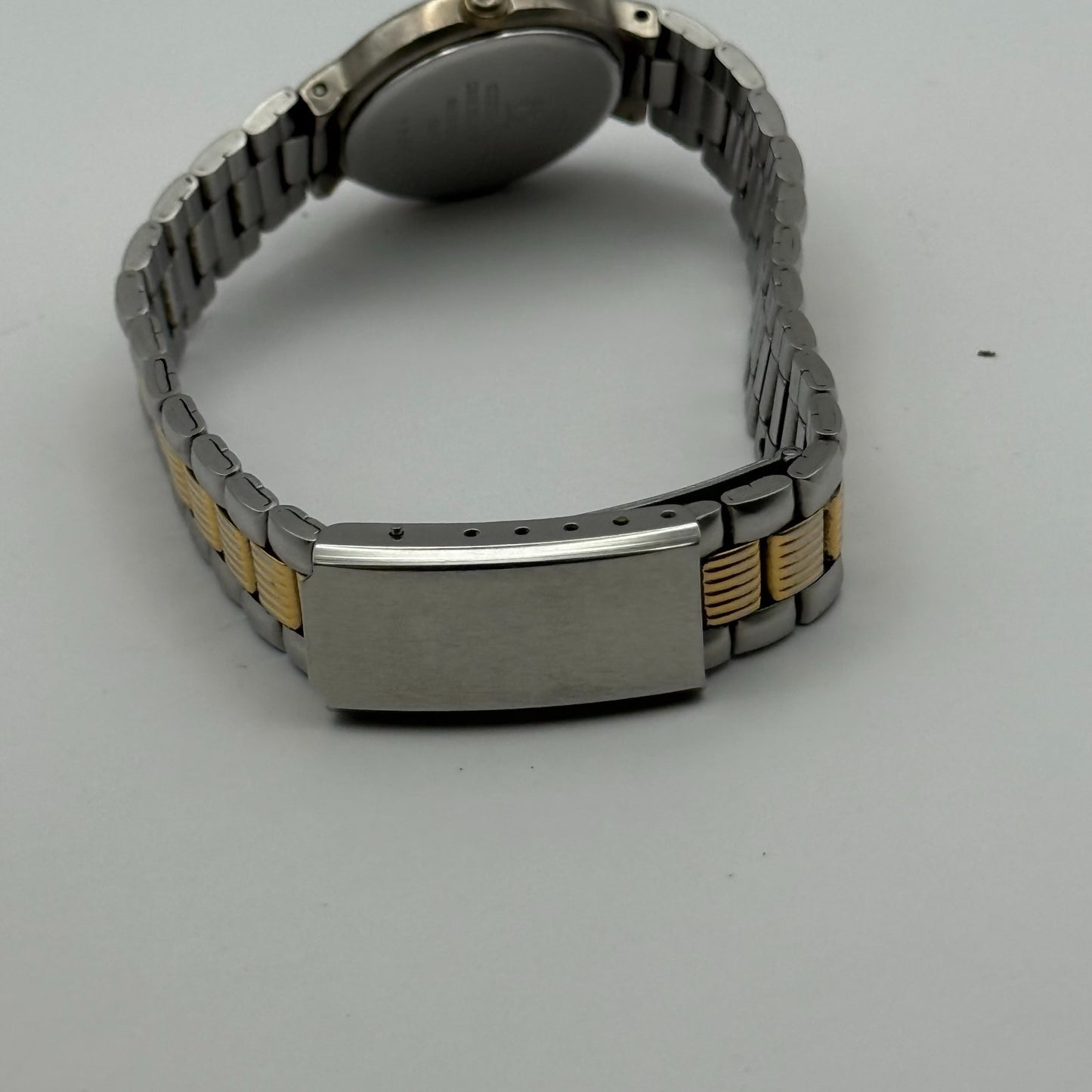 Solvil Et Titus Ladies Quartz Watch Date Dial Two Tone Bracelet Working 25mm