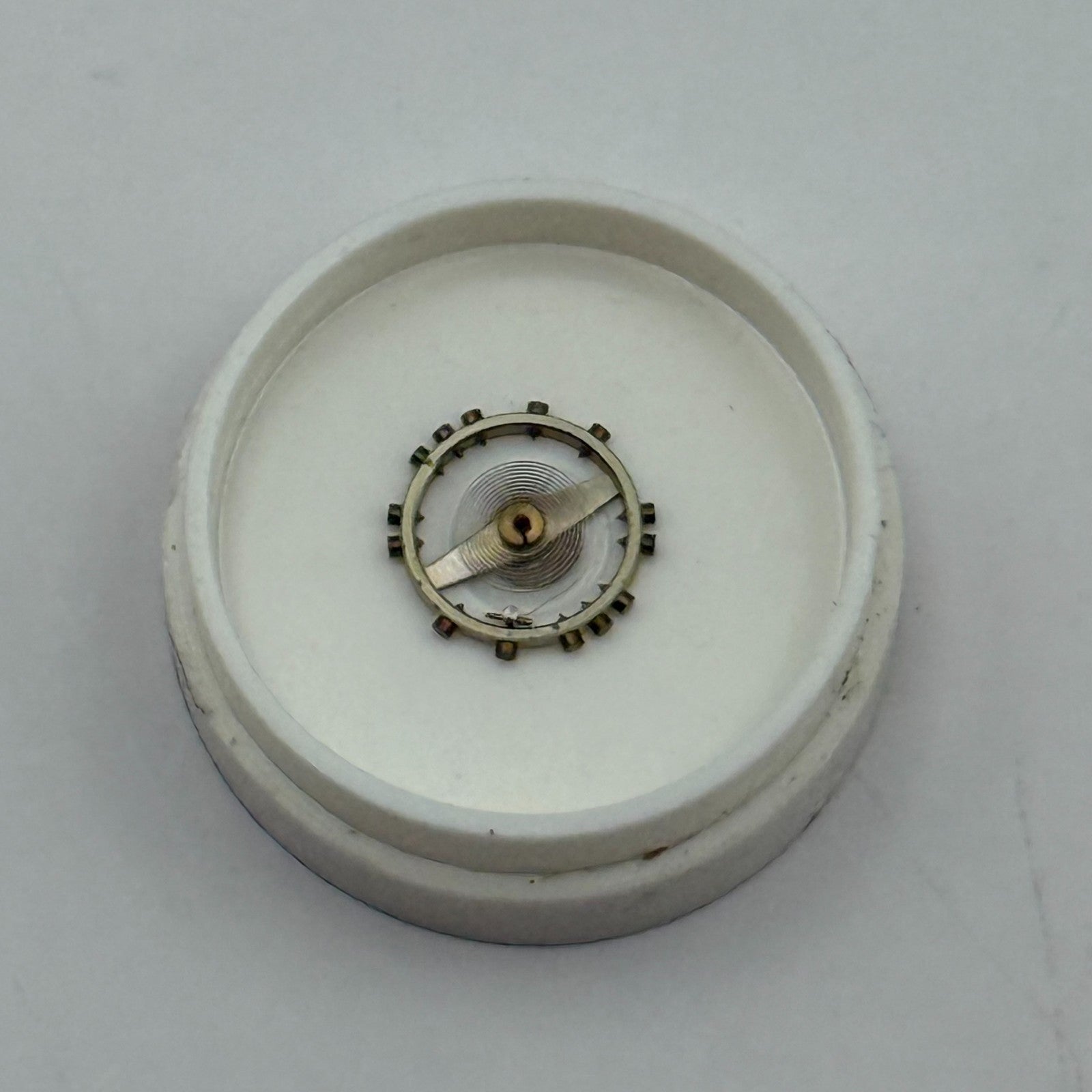 FEF 430 6600 Balance Wheel Complete And Spring 943 M Watch Movement Parts NOS