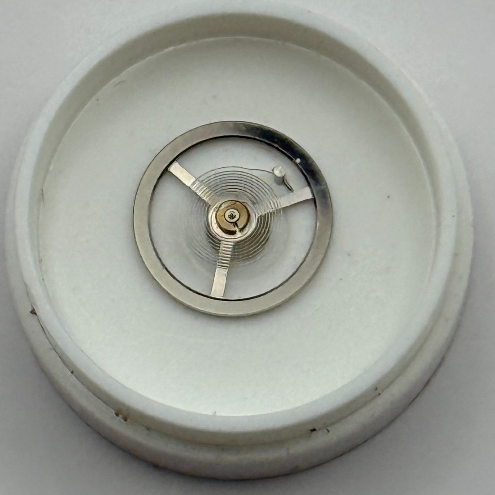 EB 1297 1469 Balance Wheel Complete And Spring 117 Watch Movement Parts NOS