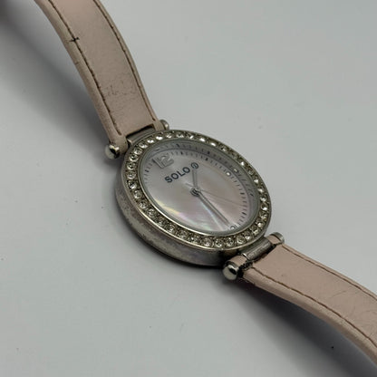 Solo Ladies Quartz Watch MOP Dial Crystal Accents Leather Strap Working 33mm