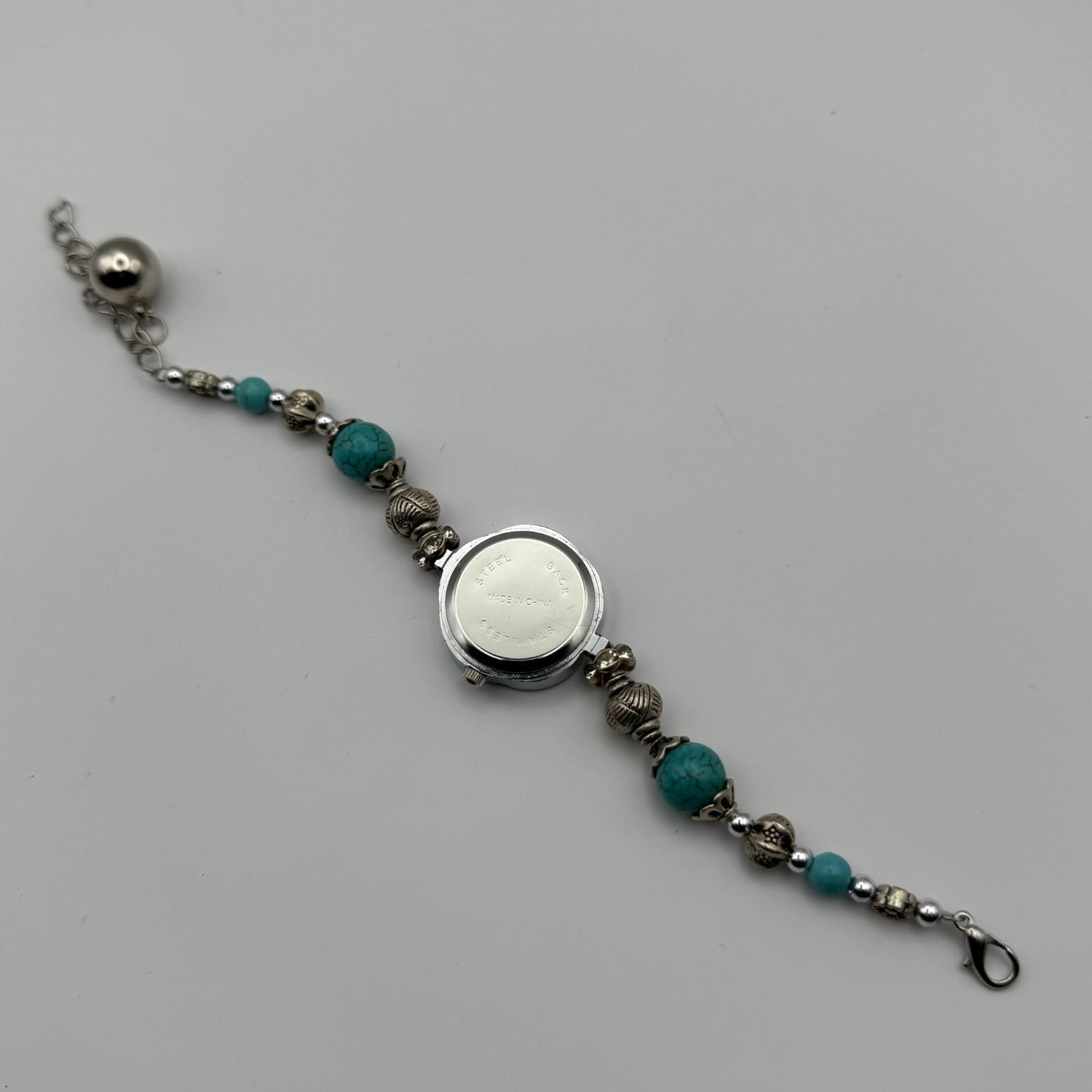 YLQ Ladies Quartz Watch Crystal Accents Beaded Design Bracelet Working 25mm