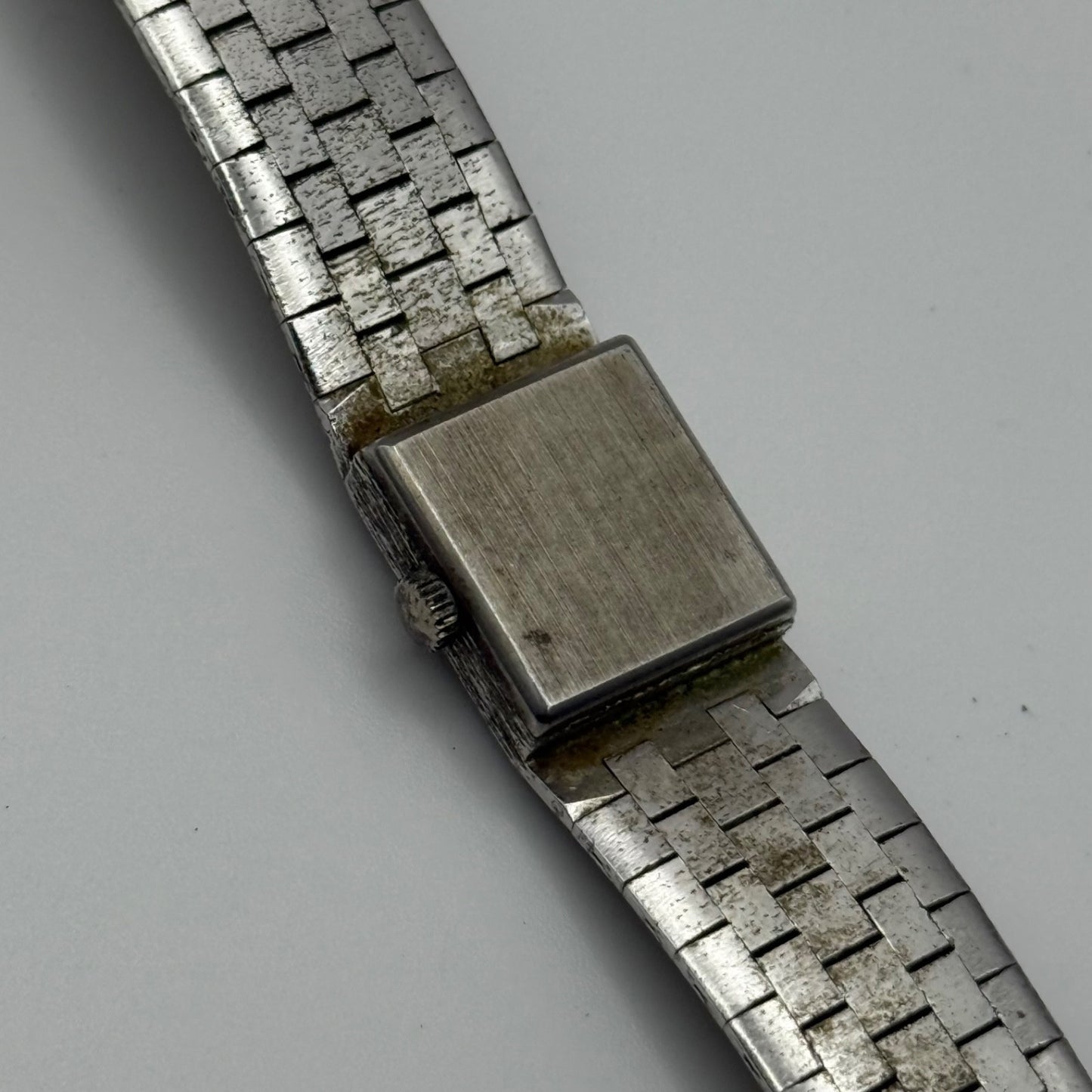 16mm Vintage Accurist 17 Jewels Bark Affect Swiss Manual Wind Watch PARTS REPAIR