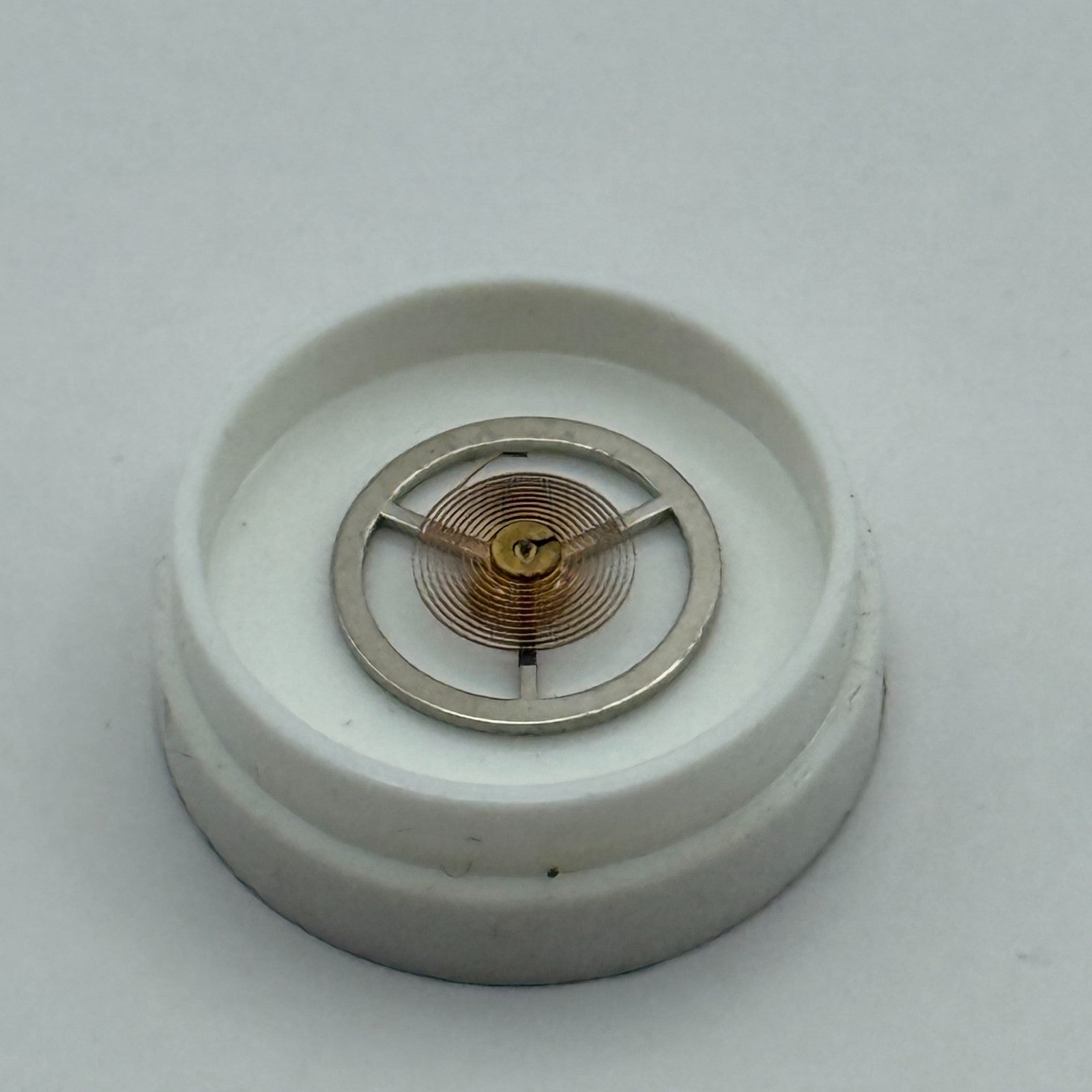 BFG 866 Balance Complete DGT. Renata 64 Watch Movement Parts Vintage NOS