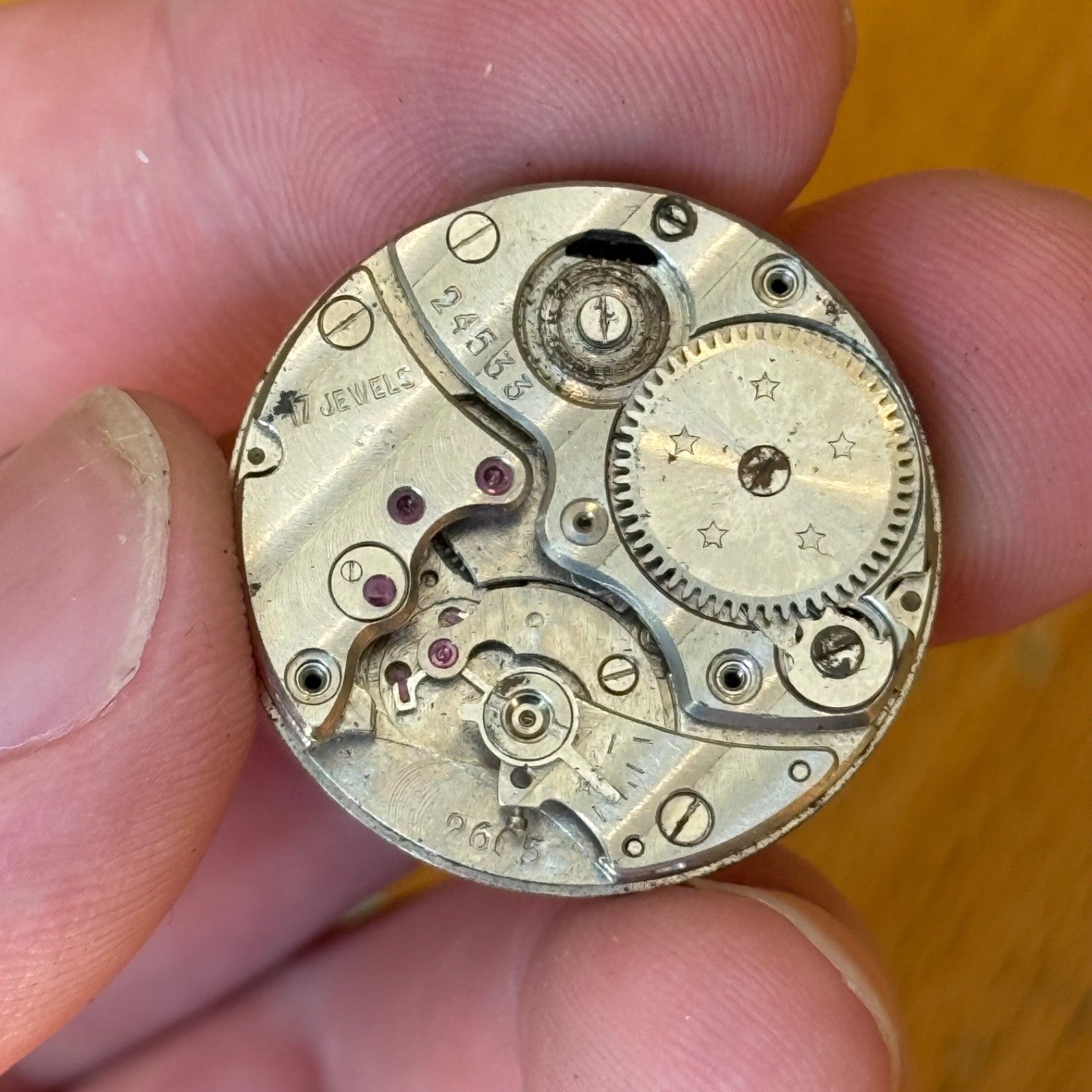 32mm Vintage Soviet USSR Cal 2605 Date Dial Manual Wind Watch PARTS / REPAIR