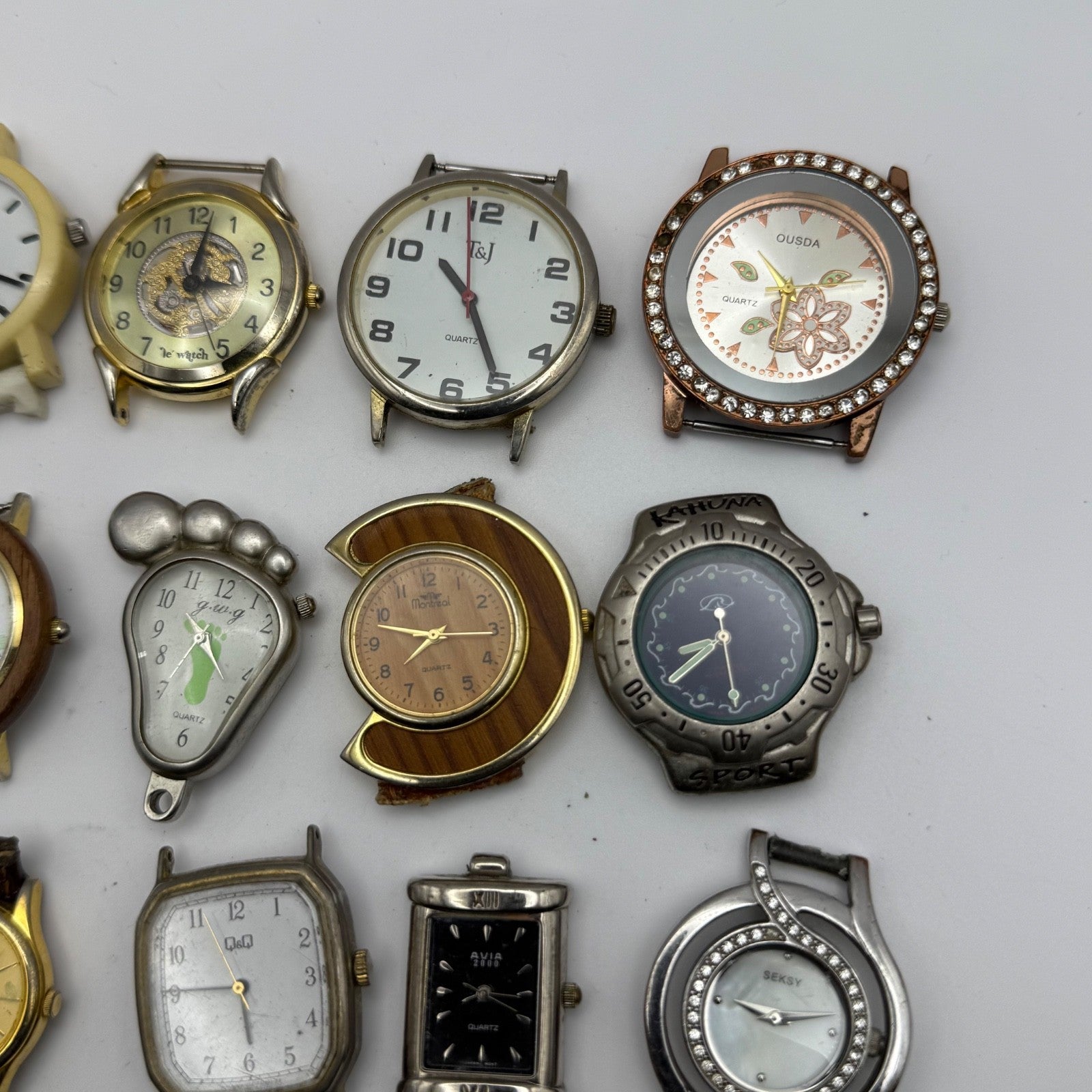 Bundle Of 16 Quartz Watches Modern / Vintage Untested Parts / Repair / Crafts