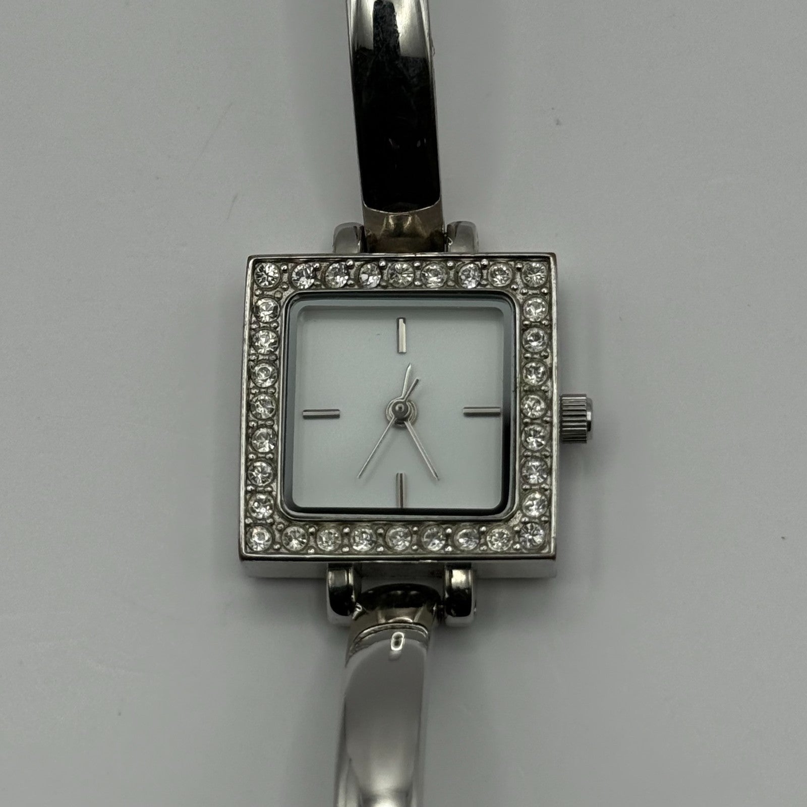 Avon Ladies Quartz Watch Square White Dial Silver Tone Bracelet Working 21mm