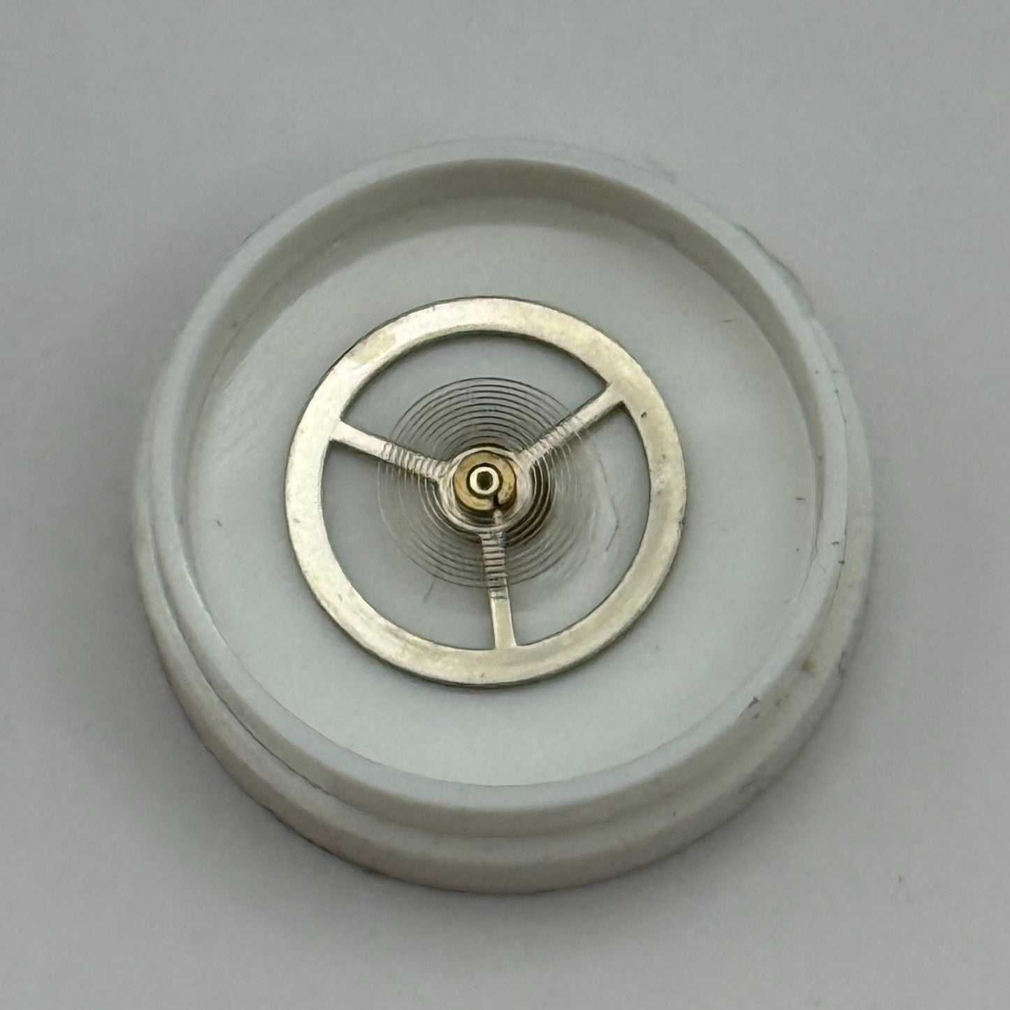 Desa 320 Balance Wheel Complete And Spring 1607 Watch Movement Parts NOS