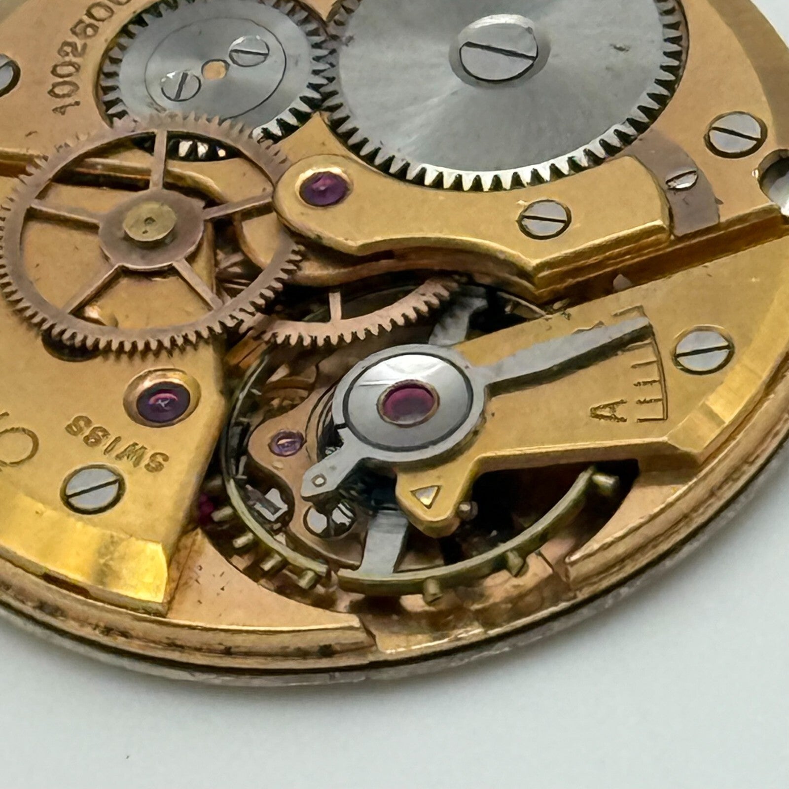 28.6mm 1940s Vintage Omega 28SC Swiss Manual Wind Watch Movement PARTS REPAIR