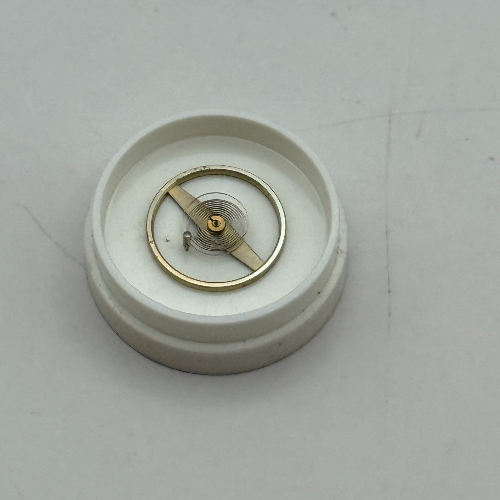 ST 1686 1786 Balance Wheel Complete And Spring 1115 M Watch Movement Parts