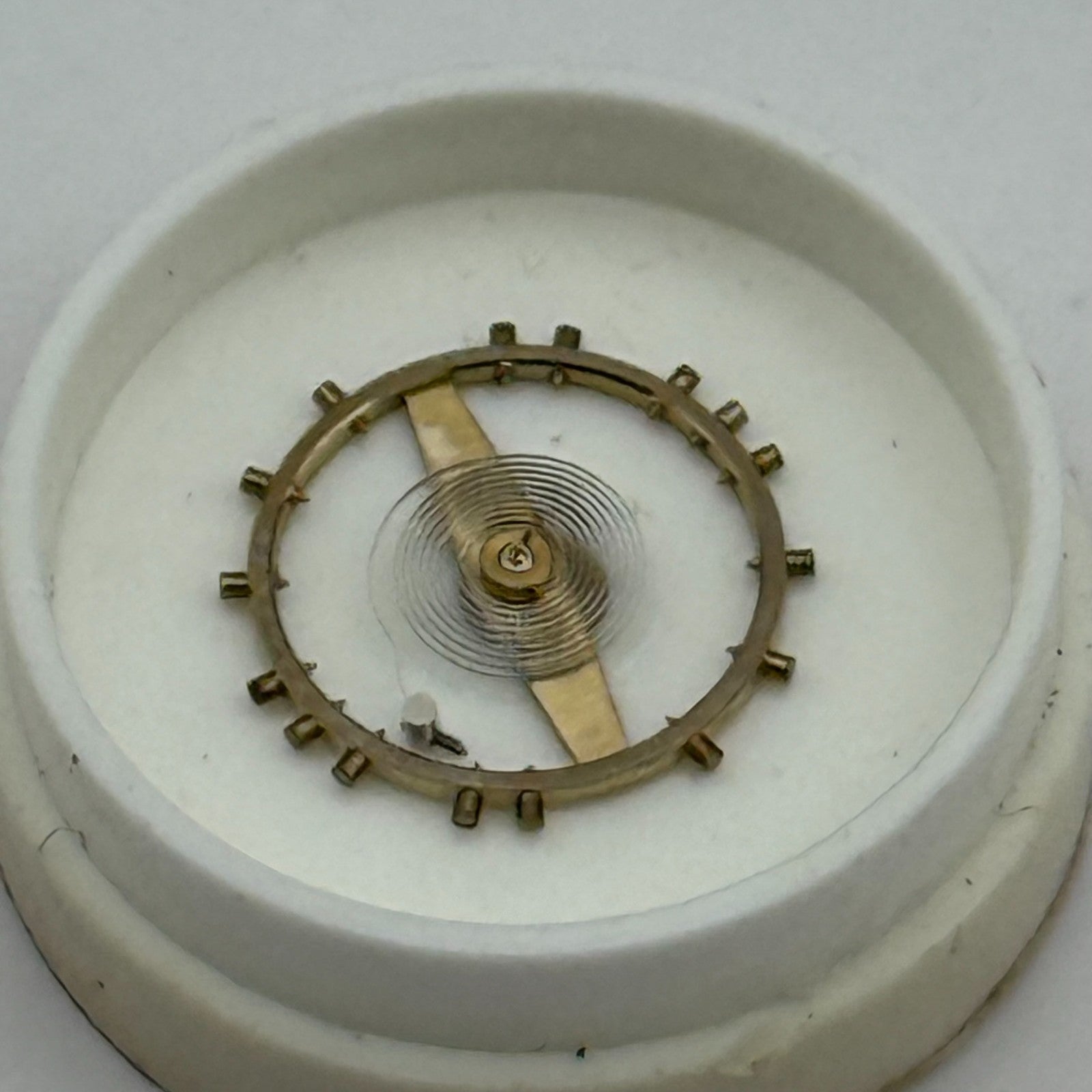 AS 1525 1526 Balance Wheel Complete And Spring  953 M Watch Movement Parts NOS