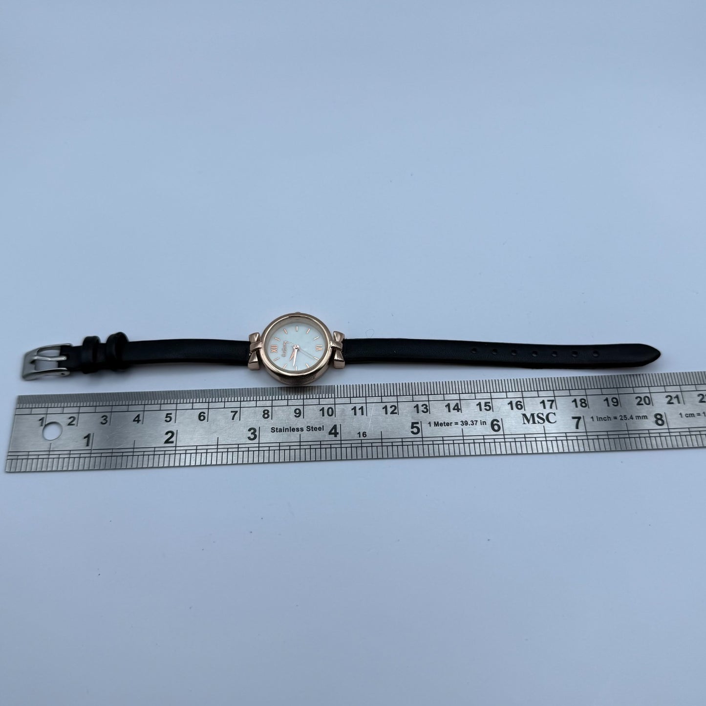 GoGoey Ladies Quartz Watch Mother of Pearl Dial Black Strap Working 24mm