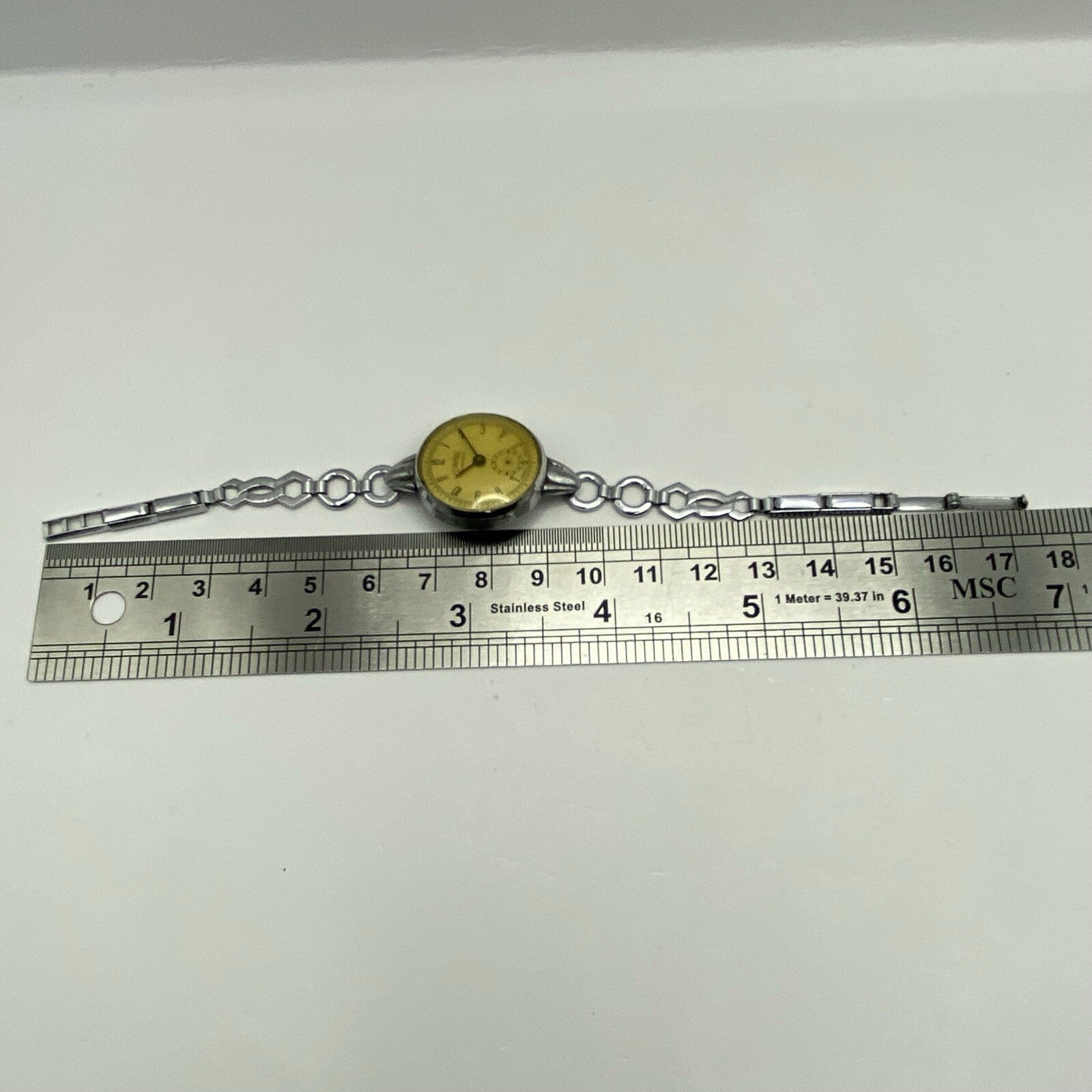 23mm Ladies Manual Wind Chelco EB 1226 Movement Watch NON WORKING