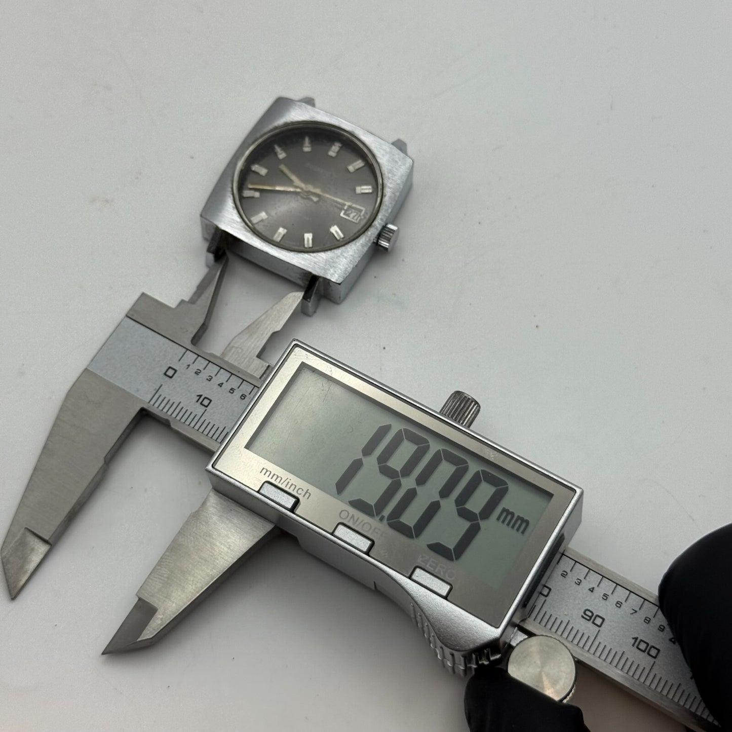 33mm Men’s Vintage Ingersoll Sea Lion Ronda RL 1215-21 Swiss Watch PARTS