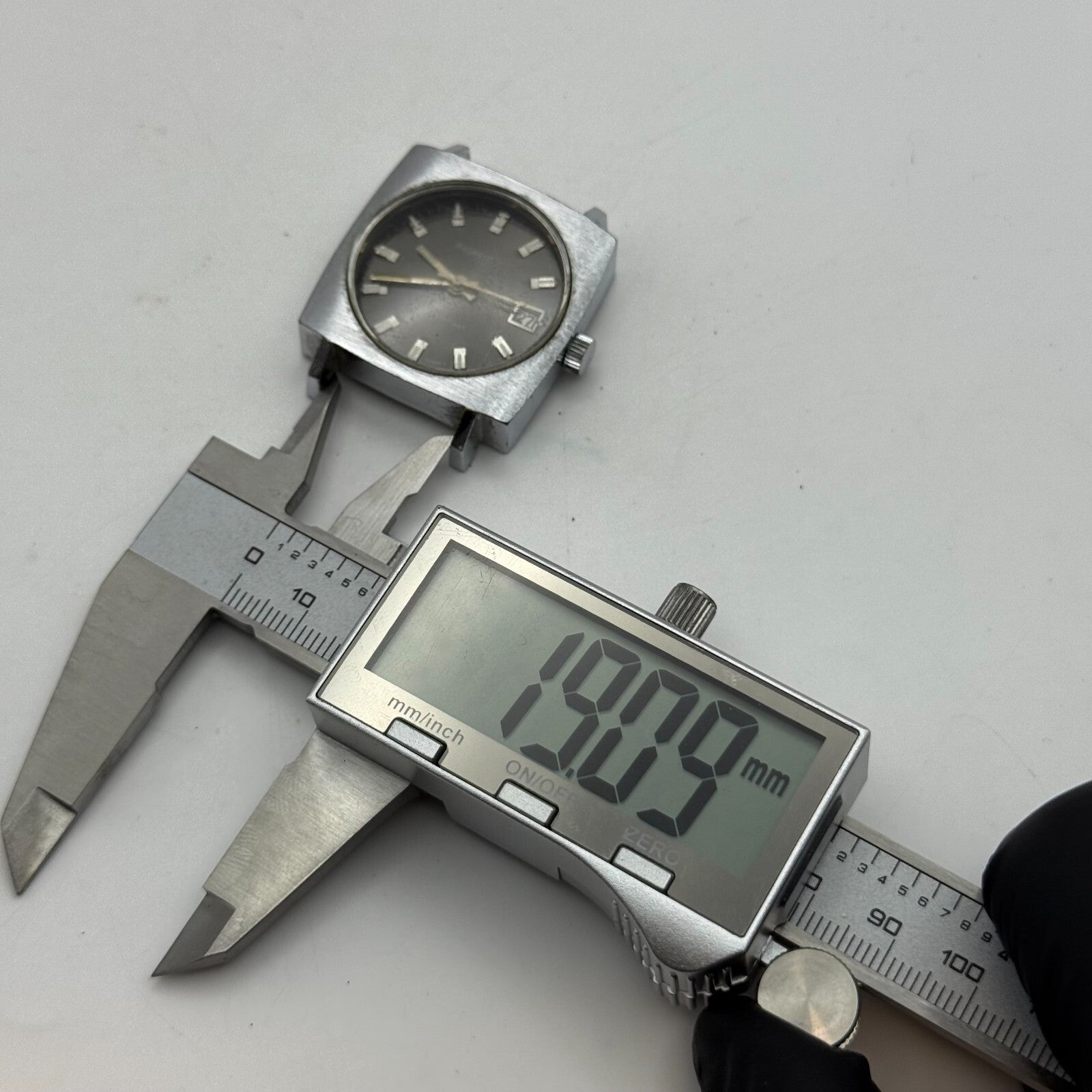 33mm Men’s Vintage Ingersoll Sea Lion Ronda RL 1215-21 Swiss Watch PARTS