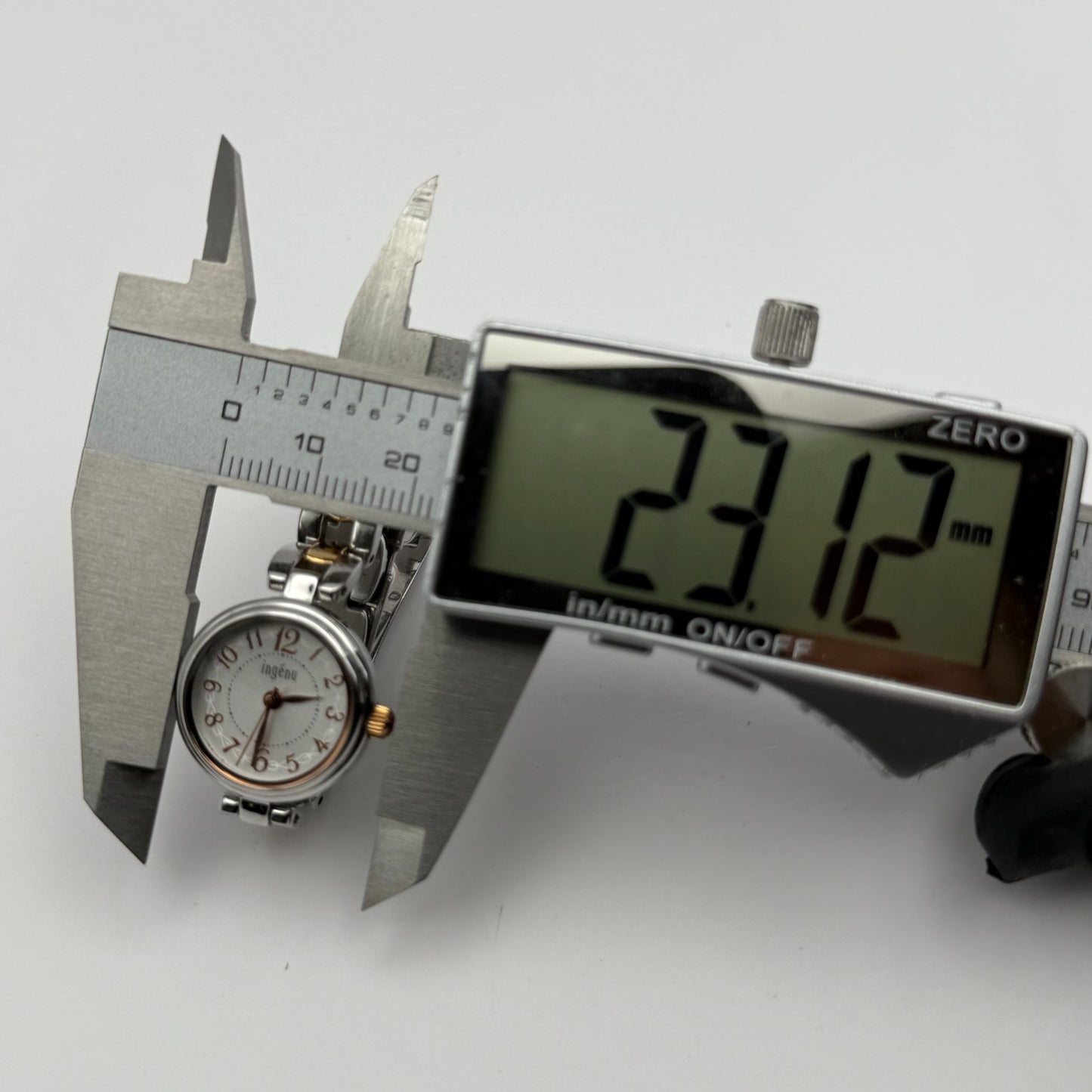 Seiko Alba Ingenu Ladies Quartz Watch Two Tone Bracelet Japan Working 21mm